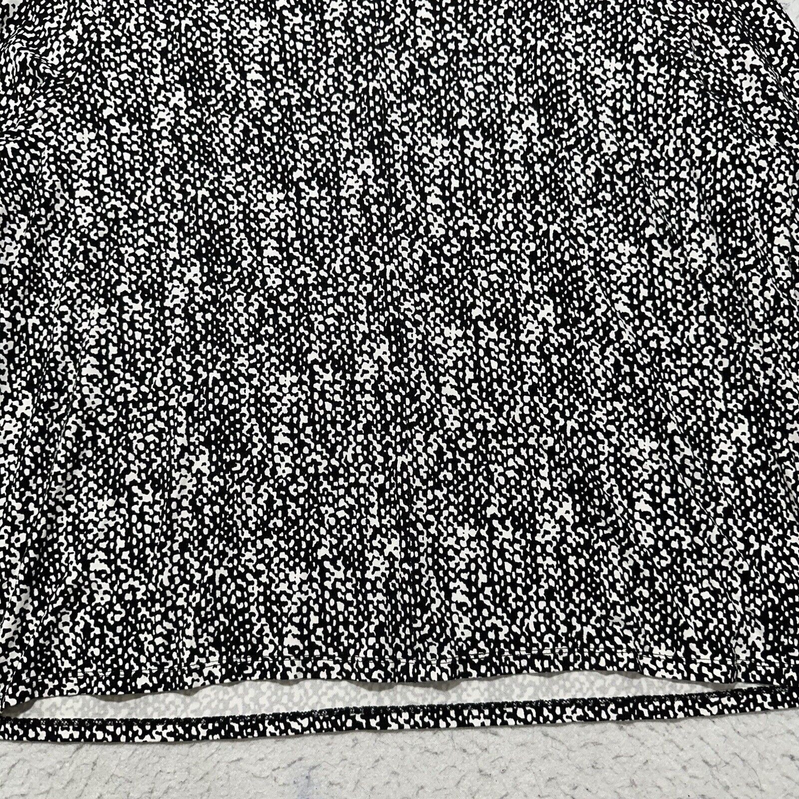 Other Talbots 3X V-Neck Lightweight Snakeskin Pattert Black/White Size 3XL / US 20-22 - 5 Thumbnail
