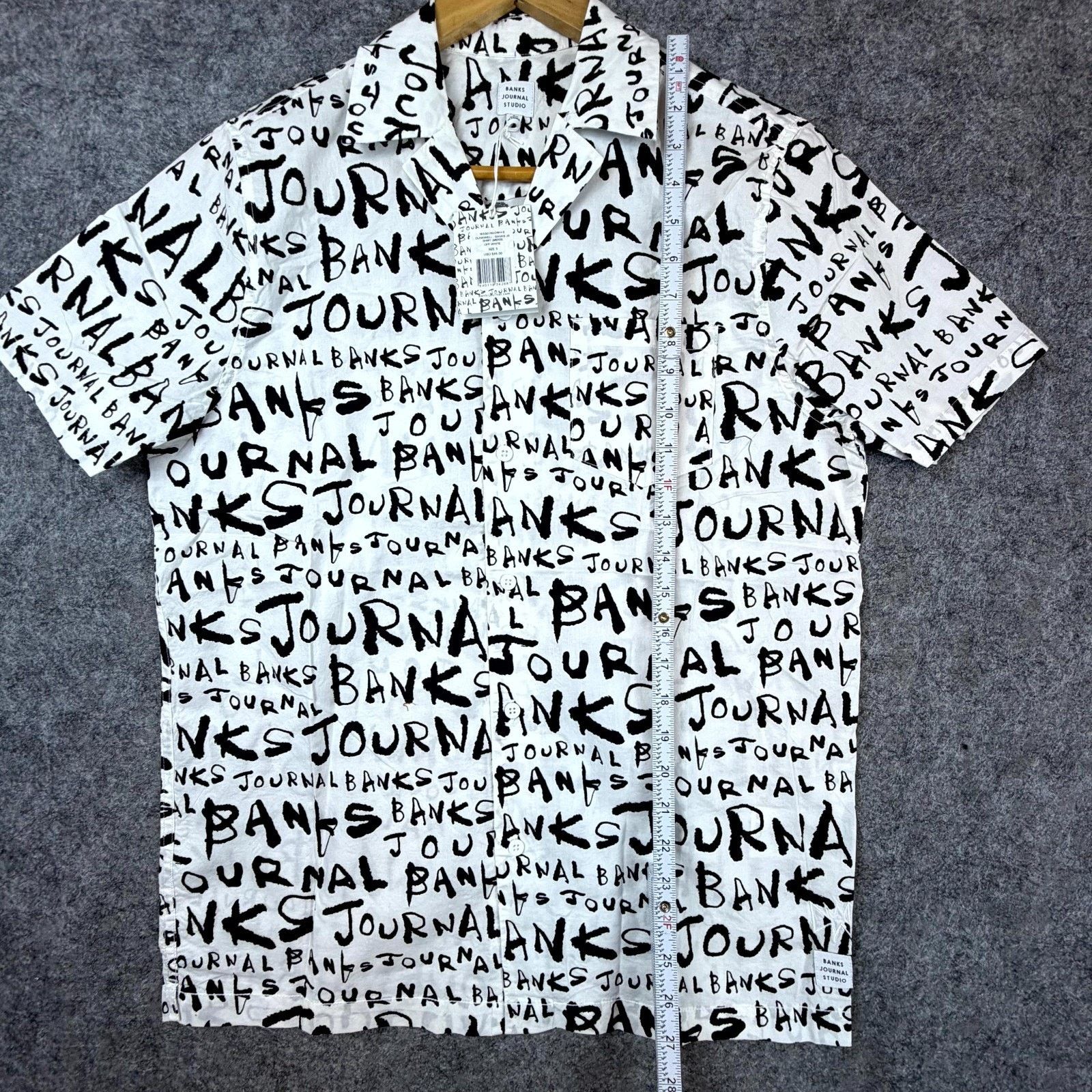 Banks Journal Banks Journal Dunkwell Shirt Small Off White Black Script Size US S / EU 44-46 / 1 - 4 Thumbnail
