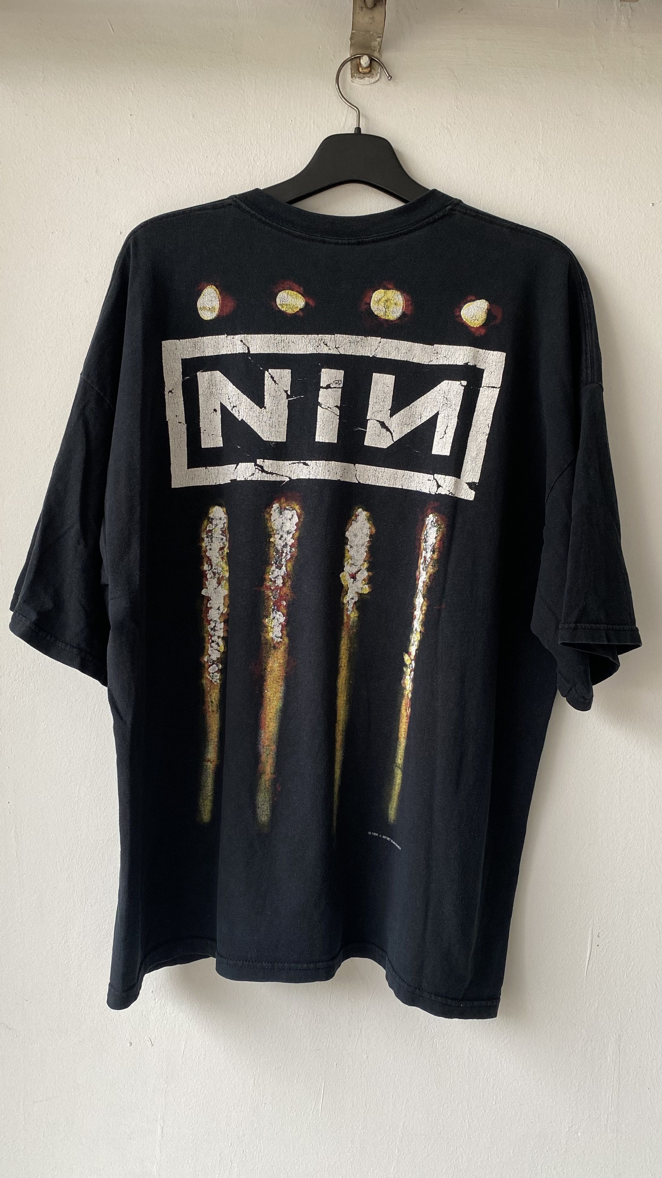 Vintage Vintage nine inch nails the downward spiral tee rare 2xl Size US XXL / EU 58 / 5 - 2 Thumbnail