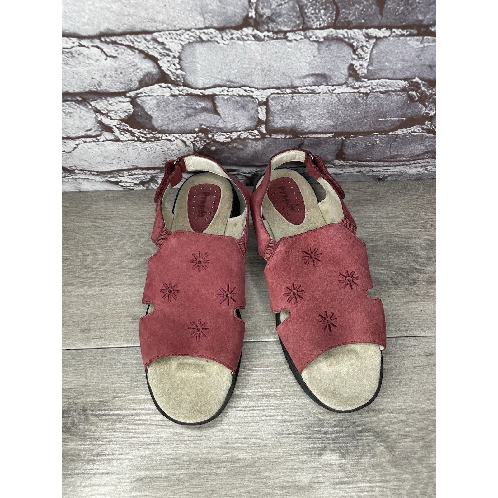 Propper Propet Pink Suede Leather Floral Casual Comfort Sandals Wome Size US 8.5 / IT 38.5 - 2 Thumbnail