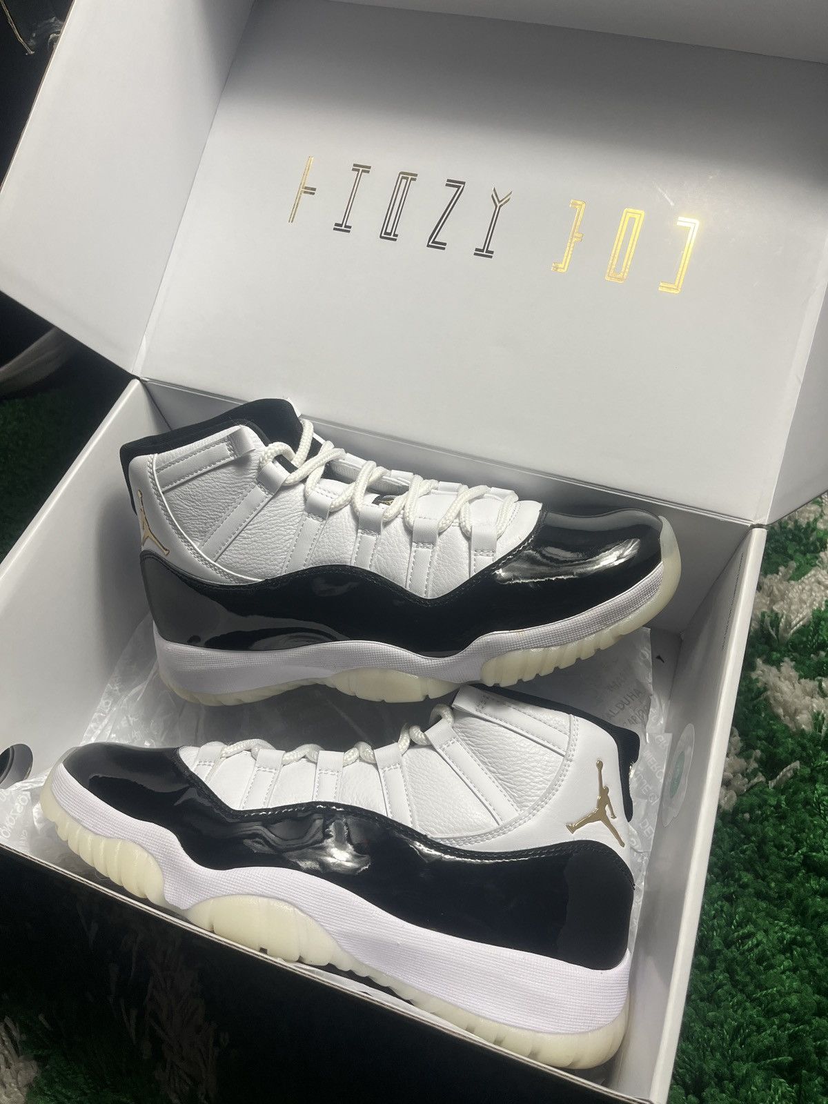 Jordan Brand AirJordan 11 Retro Gratitude Size US 9.5 / EU 42-43 - 2 Thumbnail