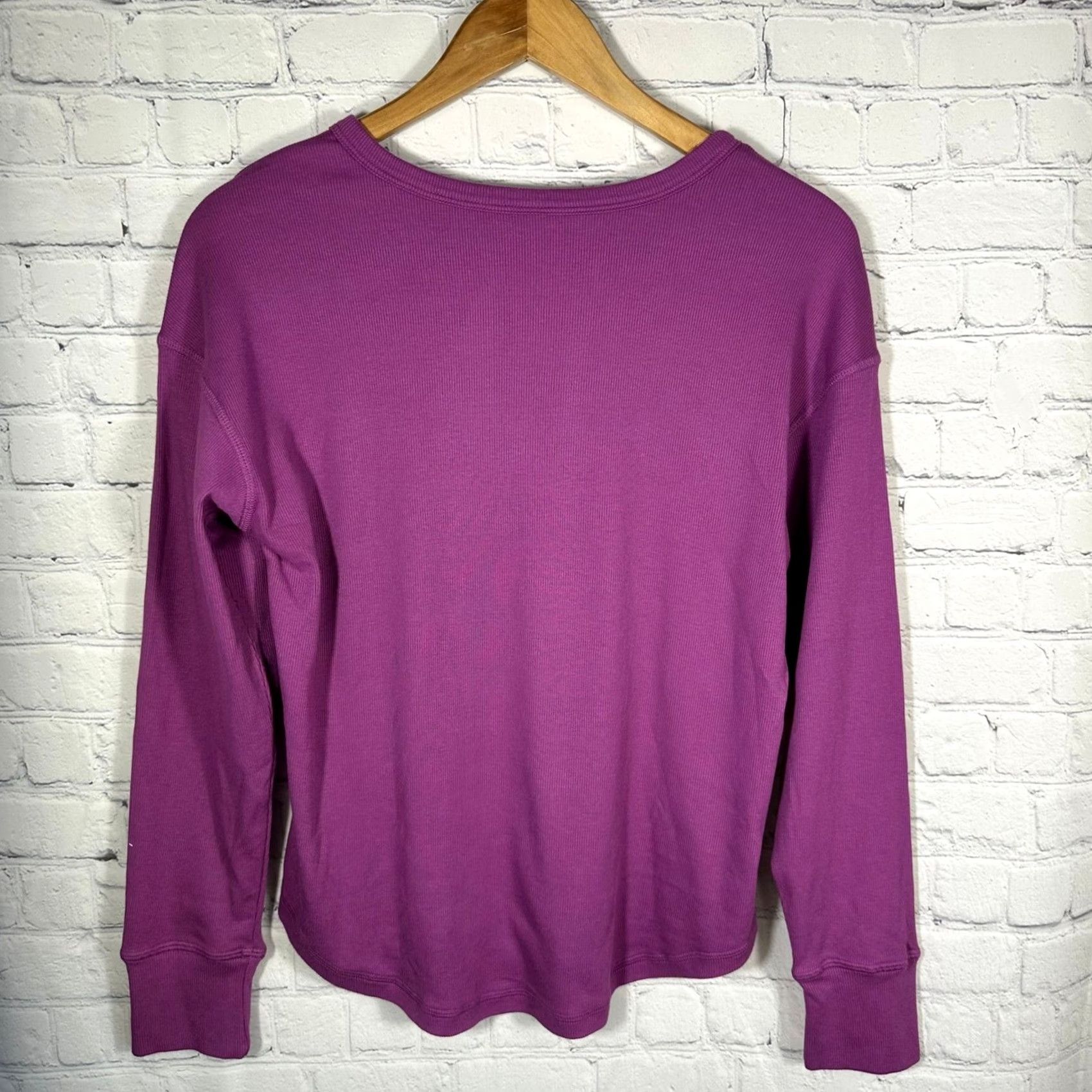 Vintage American Giant Womens Purple Ribbed Notch V-Neck Long Sleeve Top Small USA Size S / US 4 / IT 40 - 5 Thumbnail