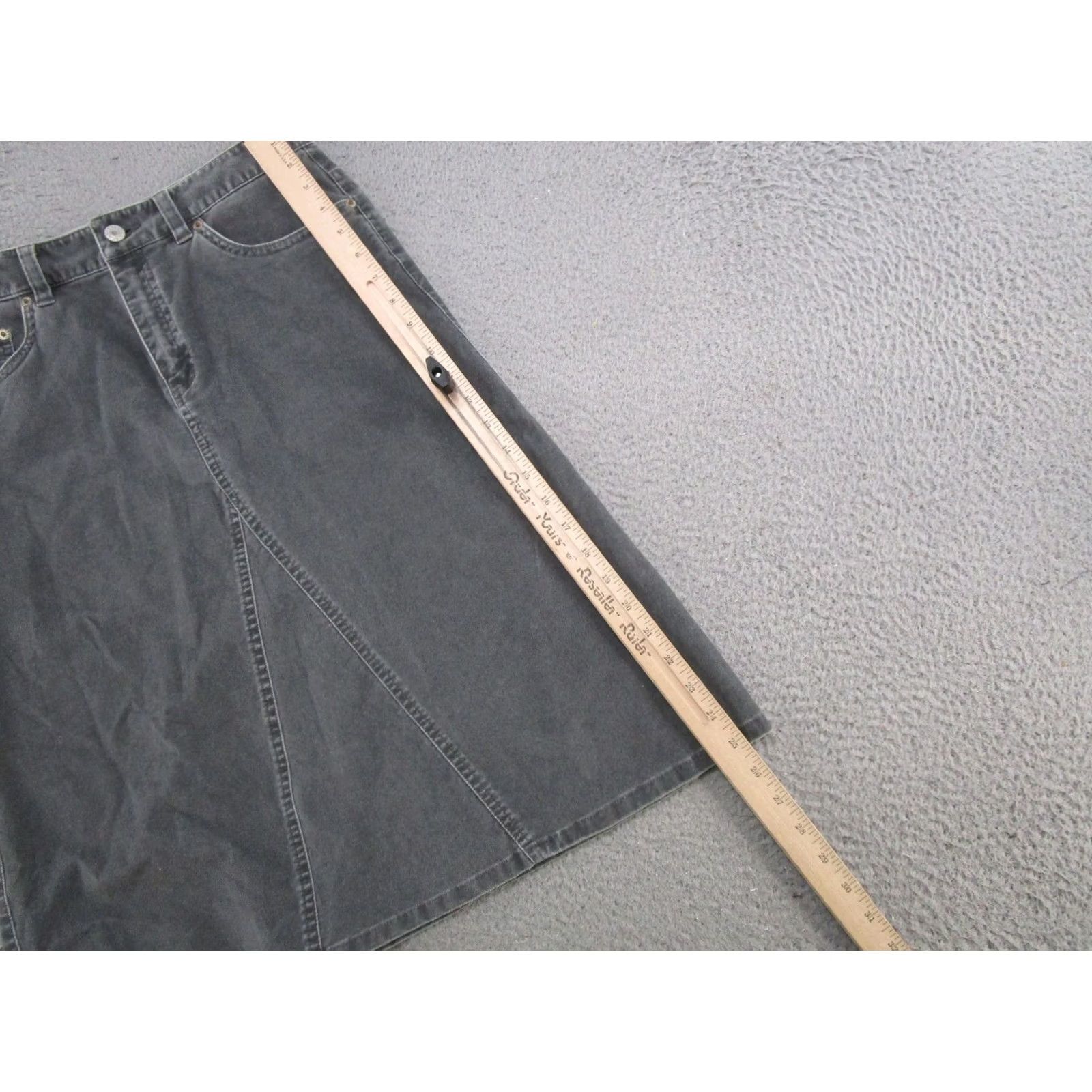 Vintage LL Bean Skirt Women's Size 6 A-Line Midi Gray Velour 0 80s Preppy Vintage No_GFQ1 Outdoors Size 28" / US 6 / IT 42 - 4 Thumbnail