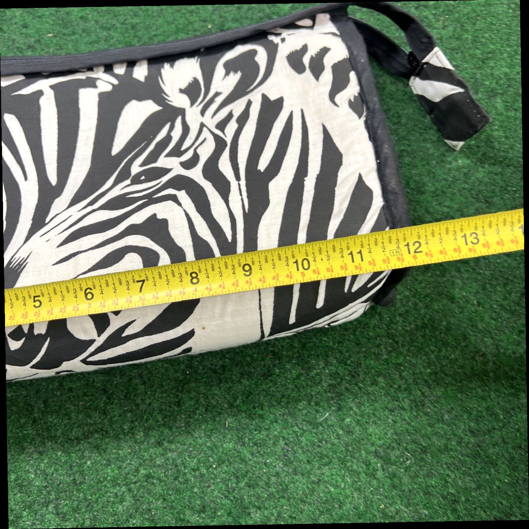 Vintage The Bagshaws of St Lucia Printed Zebra Fabric RARE Vintage Bag Pouch Small Zip Size ONE SIZE - 7 Thumbnail