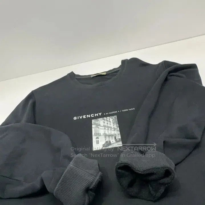 Givenchy Givenchy FW21 Photo Print Crewneck Sweatshirt. Size US L / EU 52-54 / 3 - 7 Thumbnail