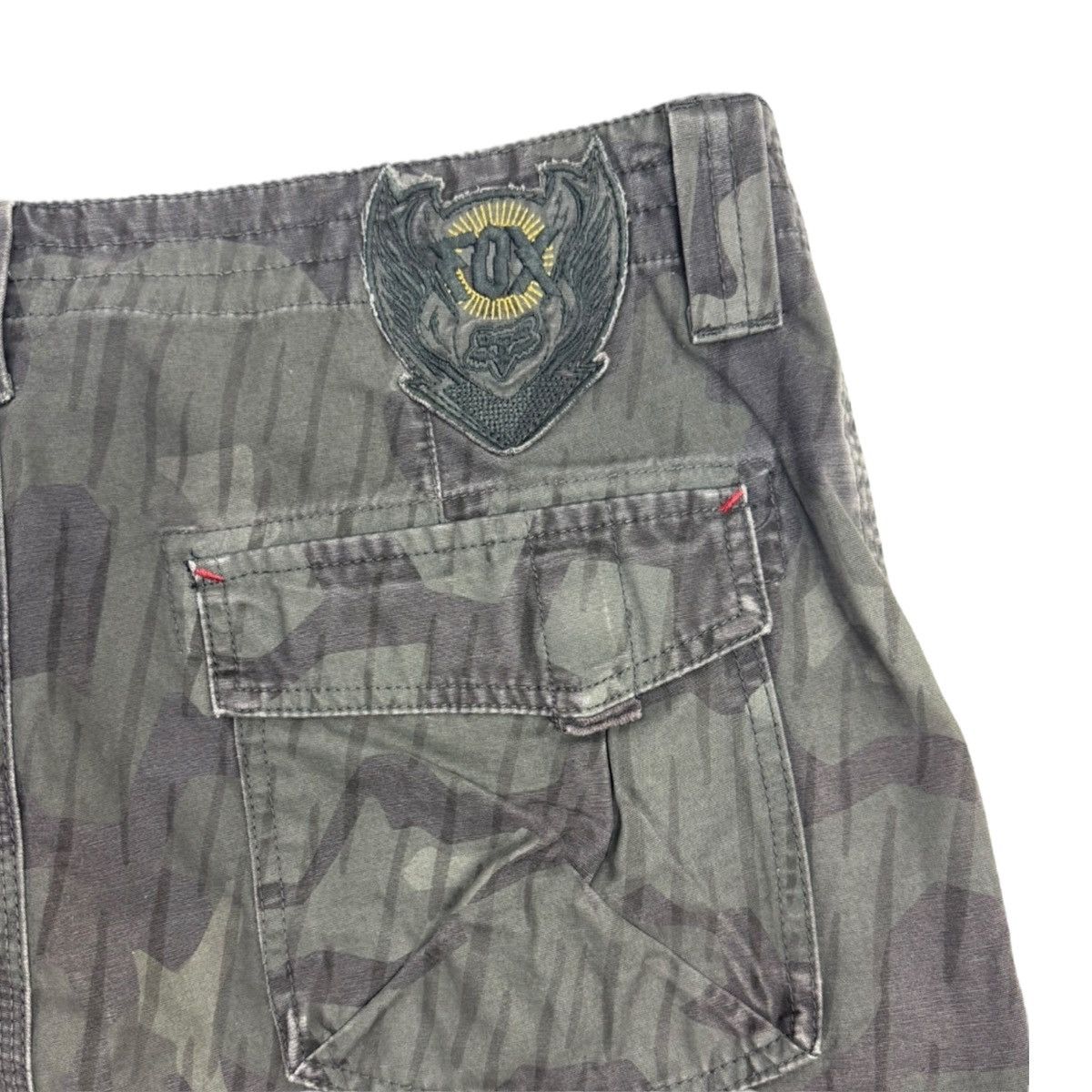 Fox Racing Y2K Fox Racing Embroidered Bark Camo Cargo Shorts Size US 38 / EU 54 - 4 Thumbnail