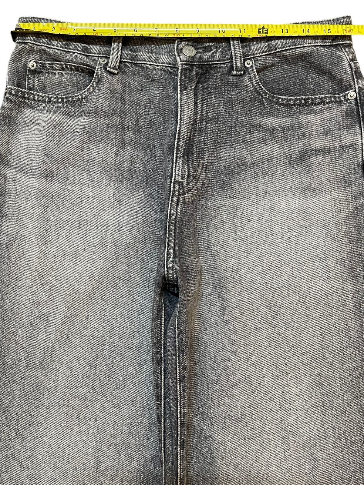 Uniqlo Vintage Japanese Uniqlo Faded Wash Style Baggy Jeans Size US 32 / EU 48 - 11 Thumbnail