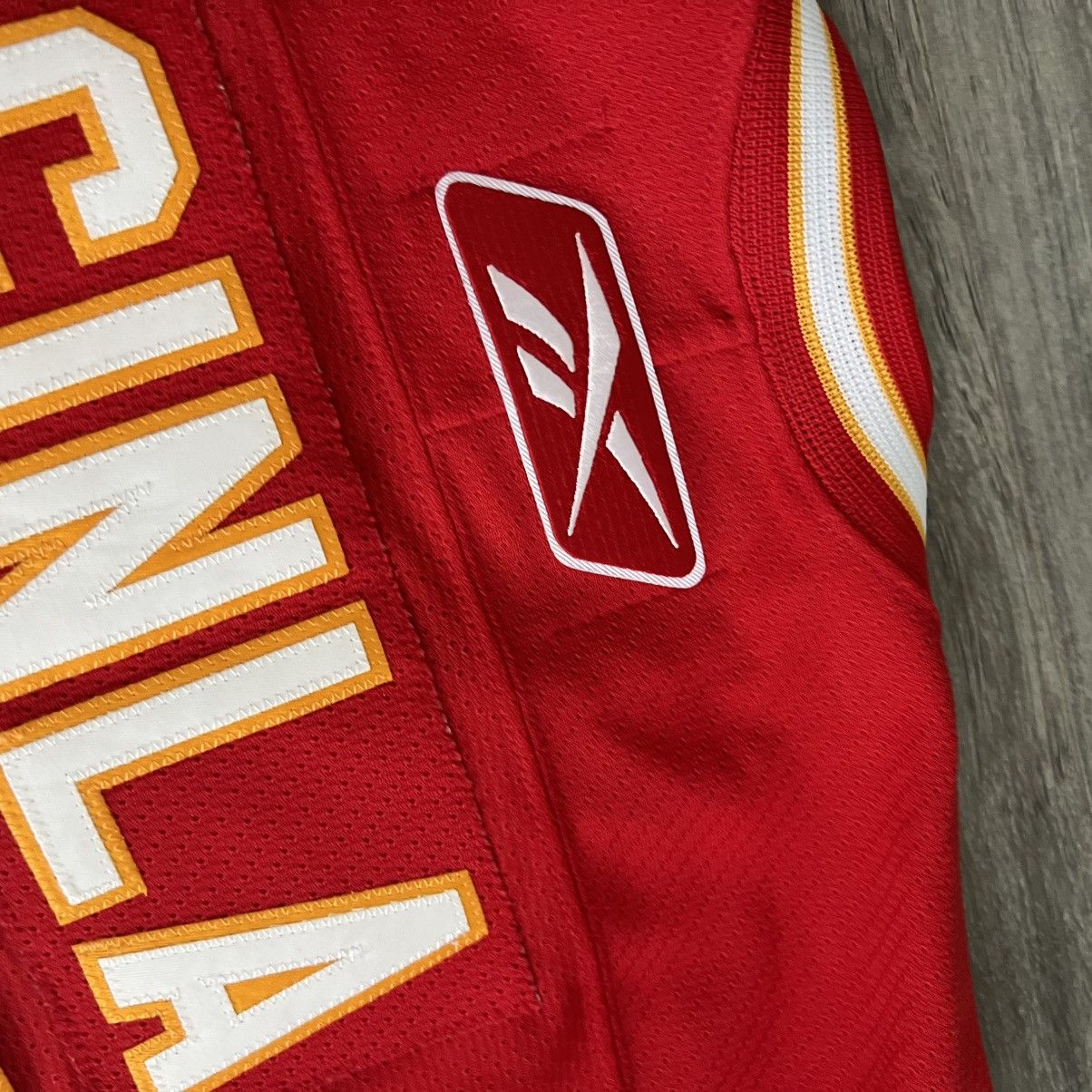 Other Vintage Calgary flames Jerome Iginla hockey jersey Size US S / EU 44-46 / 1 - 7 Thumbnail