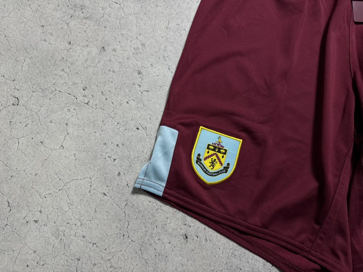 Umbro Umbro FC Burnley New Football Shorts Size M Size US 32 / EU 48 - 2 Thumbnail