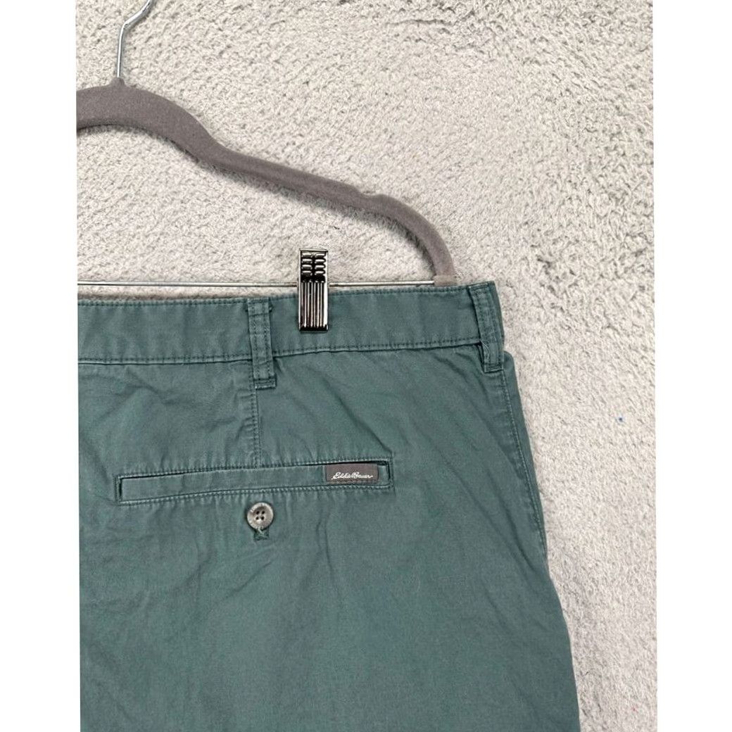Eddie Bauer Eddie Bauer Shorts Mens 40 Green Khakis Chino Casual Outdoor Flat Front Pockets Clothing Mens 40 Green Khaki Shorts Size US 40 / EU 56 - 5 Thumbnail
