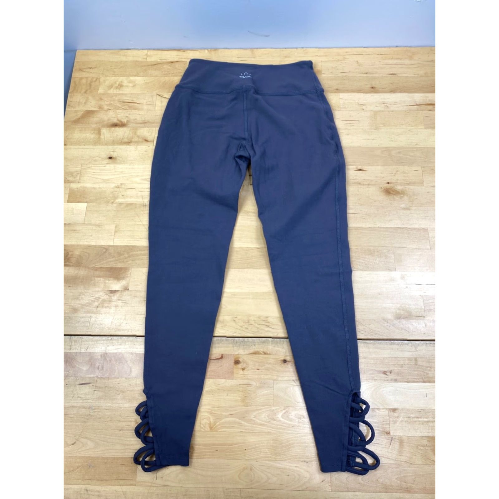 Beyond Yoga Beyond Yoga Spacedye Capri Leggings Womens S Gray Casual Activewear Size 28" / US 6 / IT 42 - 7 Thumbnail