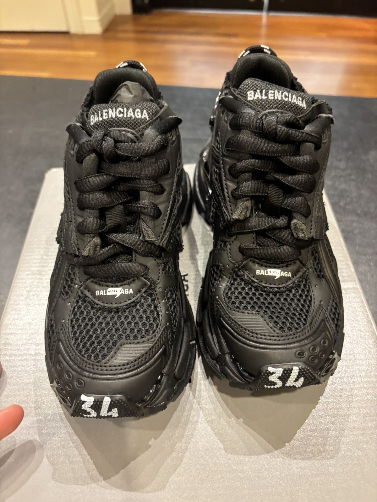 Balenciaga Balenciaga Runner Triple Black Size US 4 / IT 34 - 4 Thumbnail