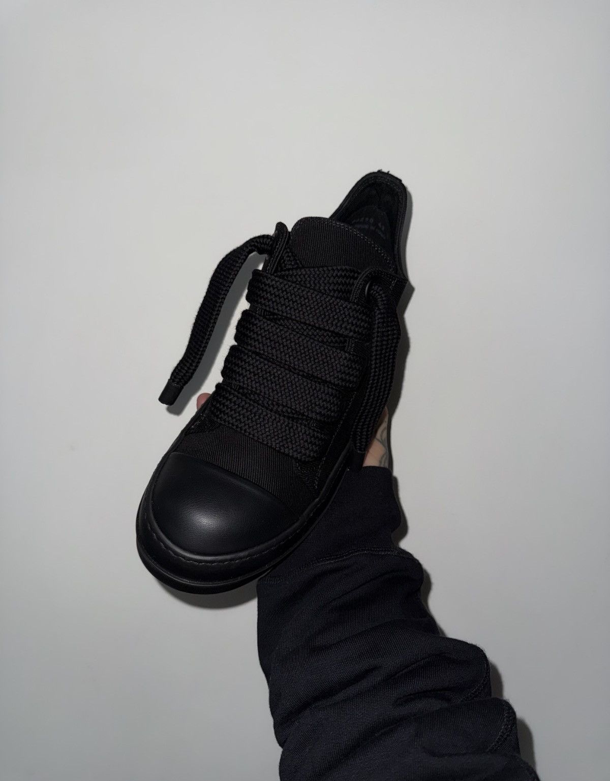 Rick Owens Drkshdw Rick owens jumbo lace canvas sneakers Size US 9 / EU 42 - 2 Thumbnail
