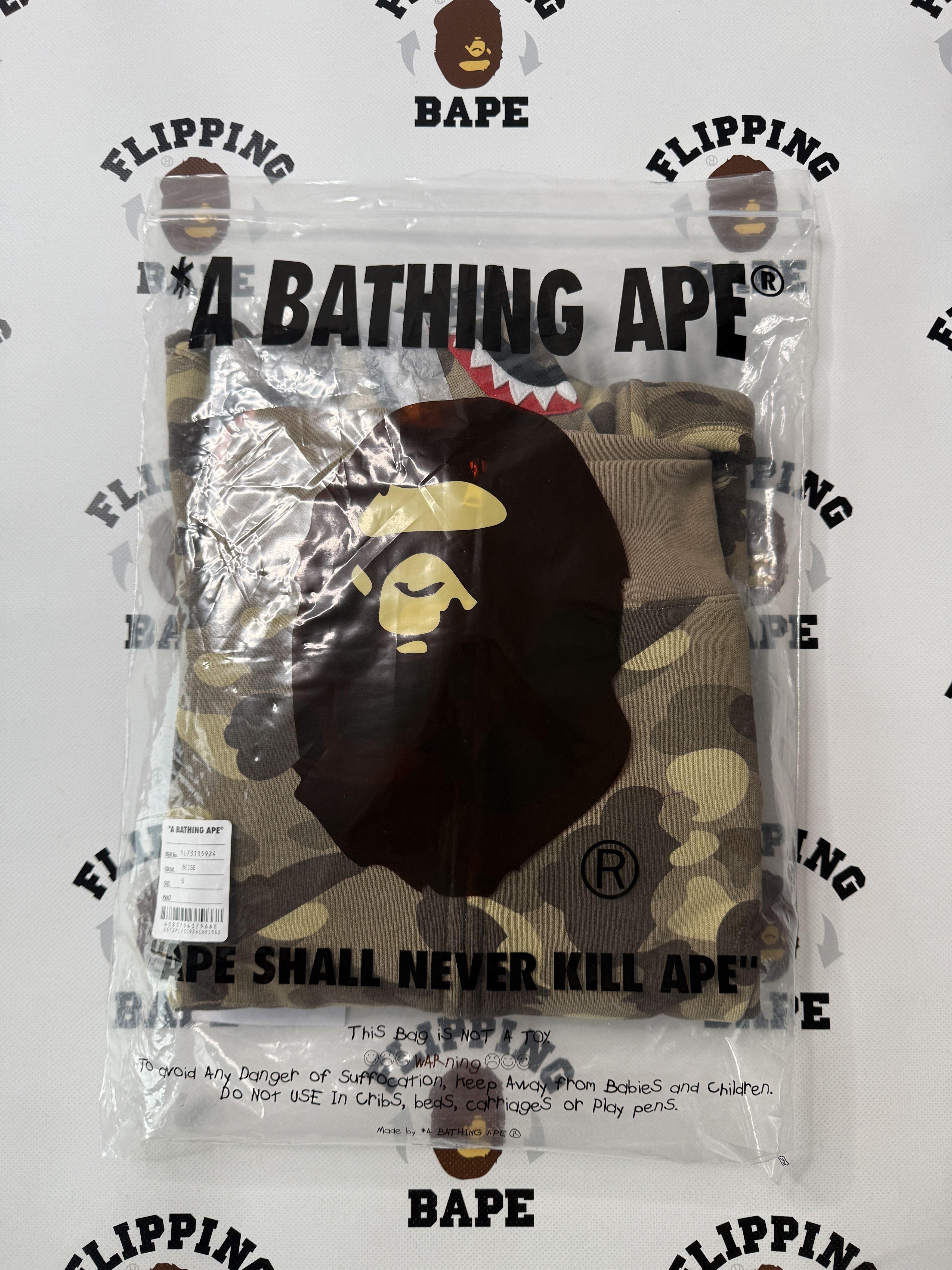 Bape BAPE X STRAYKIDS PUPPYM SHARK FULL ZIP HOODIE Size US S / EU 44-46 / 1 - 21 Thumbnail