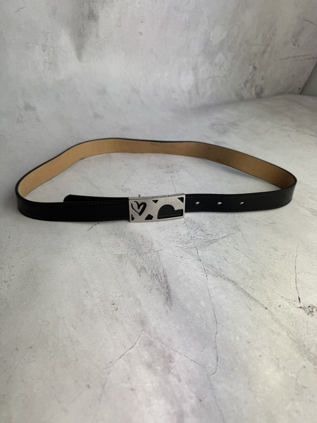 Burberry Burberry Heart Buckle Black Patent Belt Size ONE SIZE - 5 Thumbnail