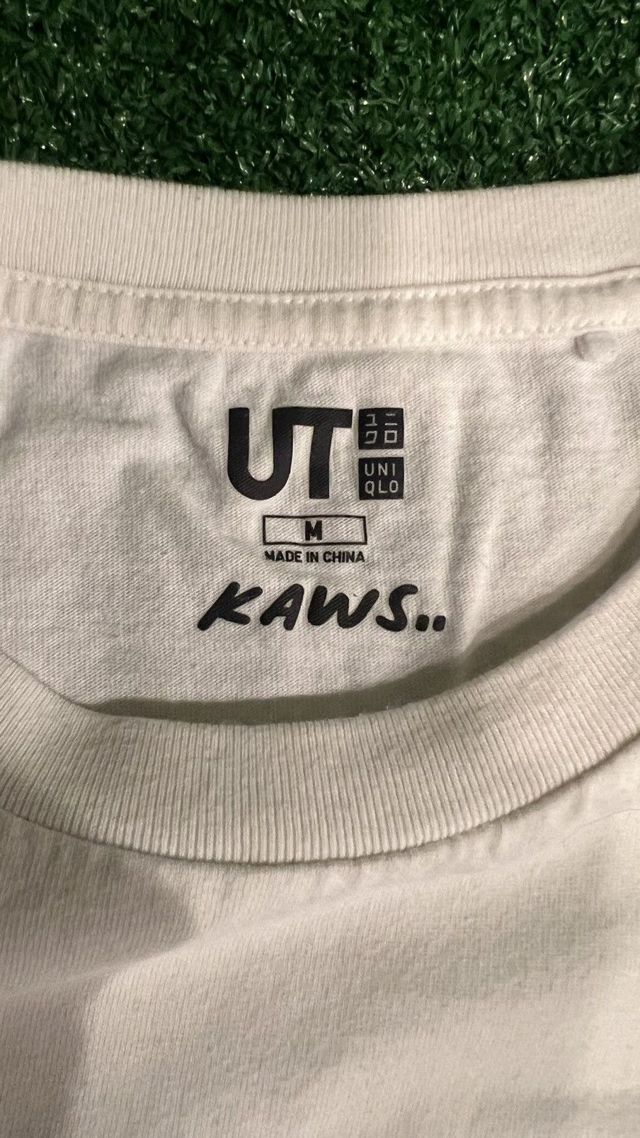 Kaws × Uniqlo KAWS x Uniqlo Gone Tee Size US M / EU 48-50 / 2 - 5 Thumbnail