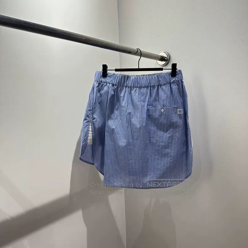 Loewe Loewe size M Navy and White Vertical Stripe Logo Short Skir Size 28" / US 6 / IT 42 - 2 Thumbnail