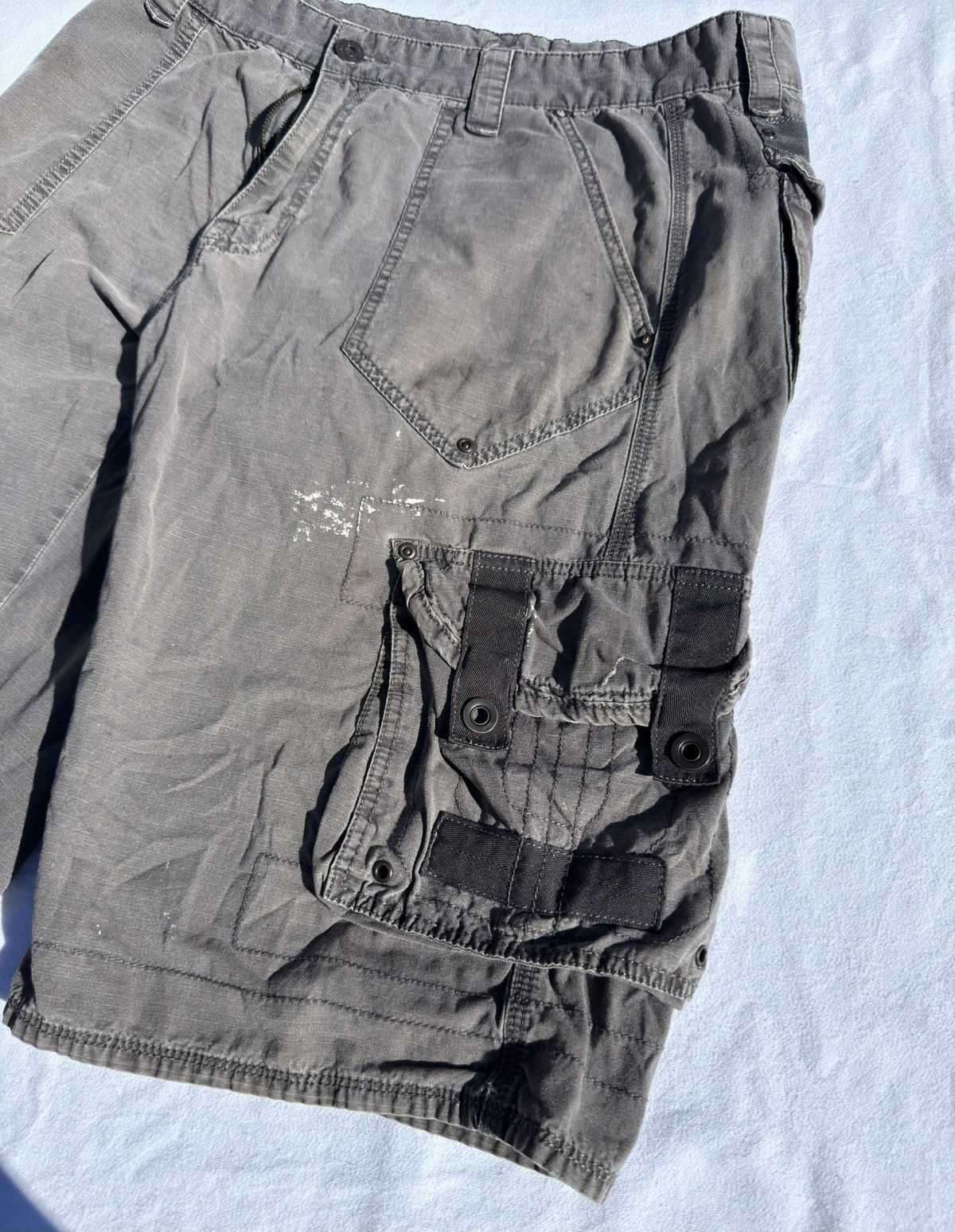 Vintage Natural distressed Grey cargo workwear shorts Size US 32 / EU 48 - 4 Thumbnail