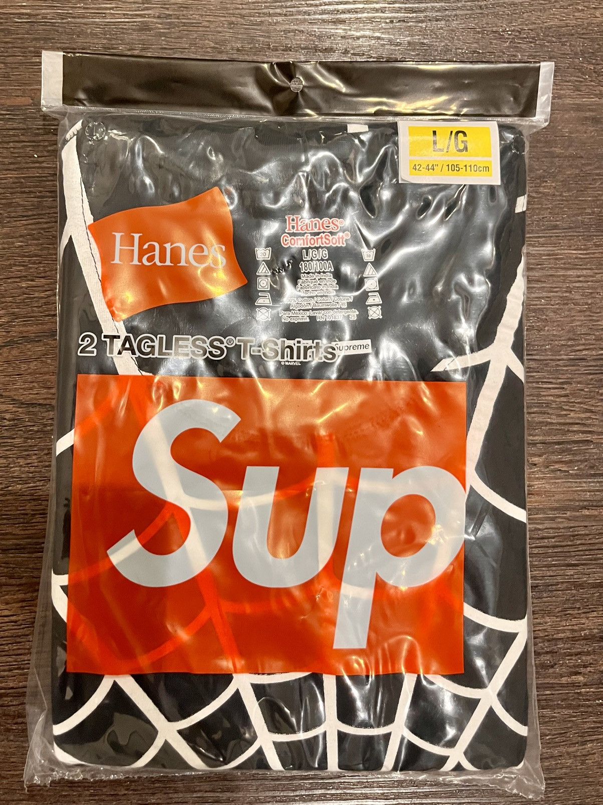 Hanes × Supreme Supreme Hanes Spider-Man tagless tees (2-pack) Size US L / EU 52-54 / 3 - 1 Thumbnail