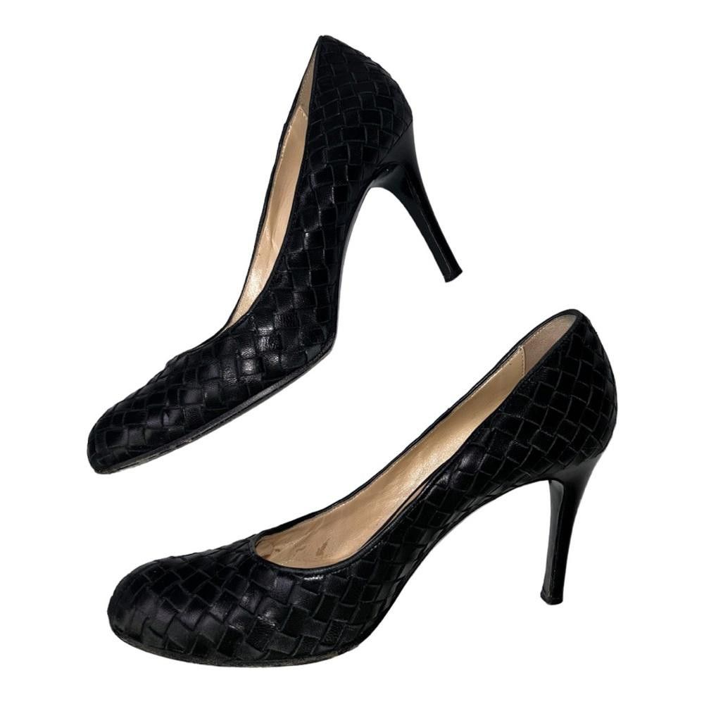Cole Haan Cole Haan l Black Leather Woven Closed Toe Heels Size 9.5 Size US 9.5 / IT 39.5 - 5 Thumbnail