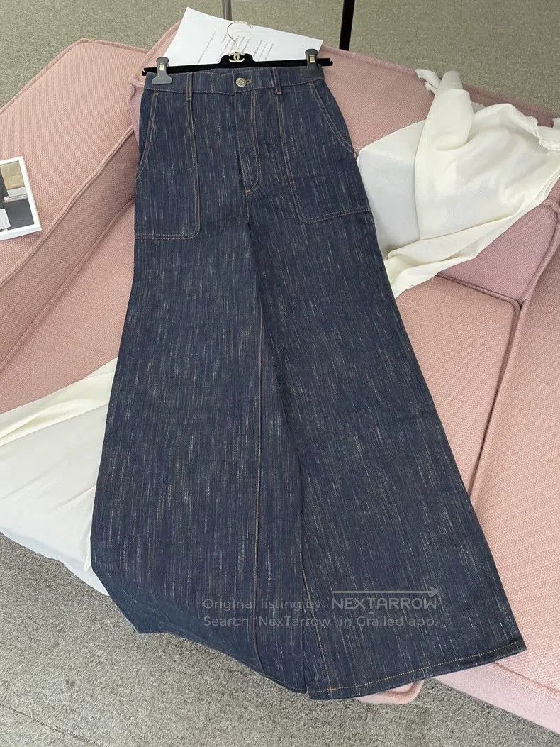 Chanel Chanel Dark blue denim wide-leg trousers Size 42" / US 20 - 1 Thumbnail