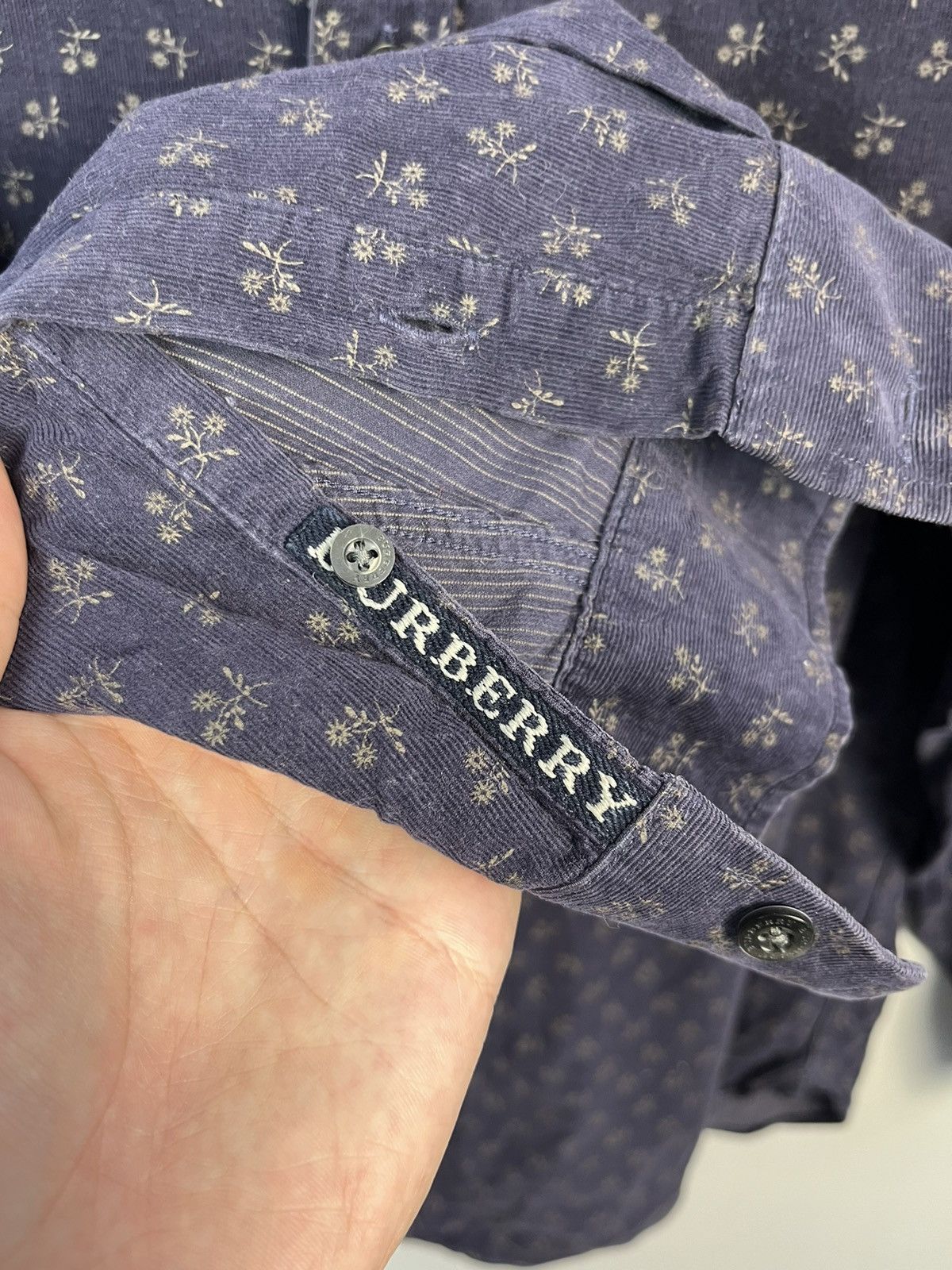 Burberry Burberry London Floral Cotton Long Sleeve Shirt Made in UK Size US L / EU 52-54 / 3 - 7 Thumbnail