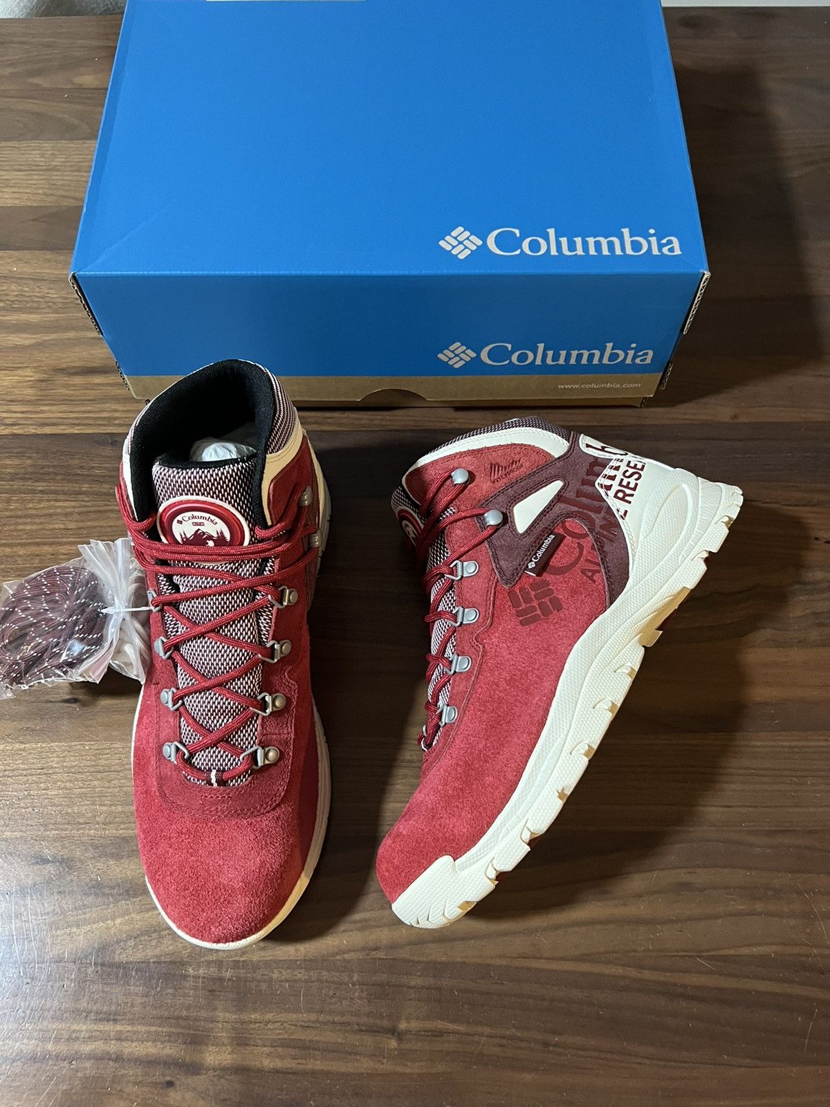 image of For Columbia Newton Ridge Bright Red Size 11 New In Box Shoes, Men's