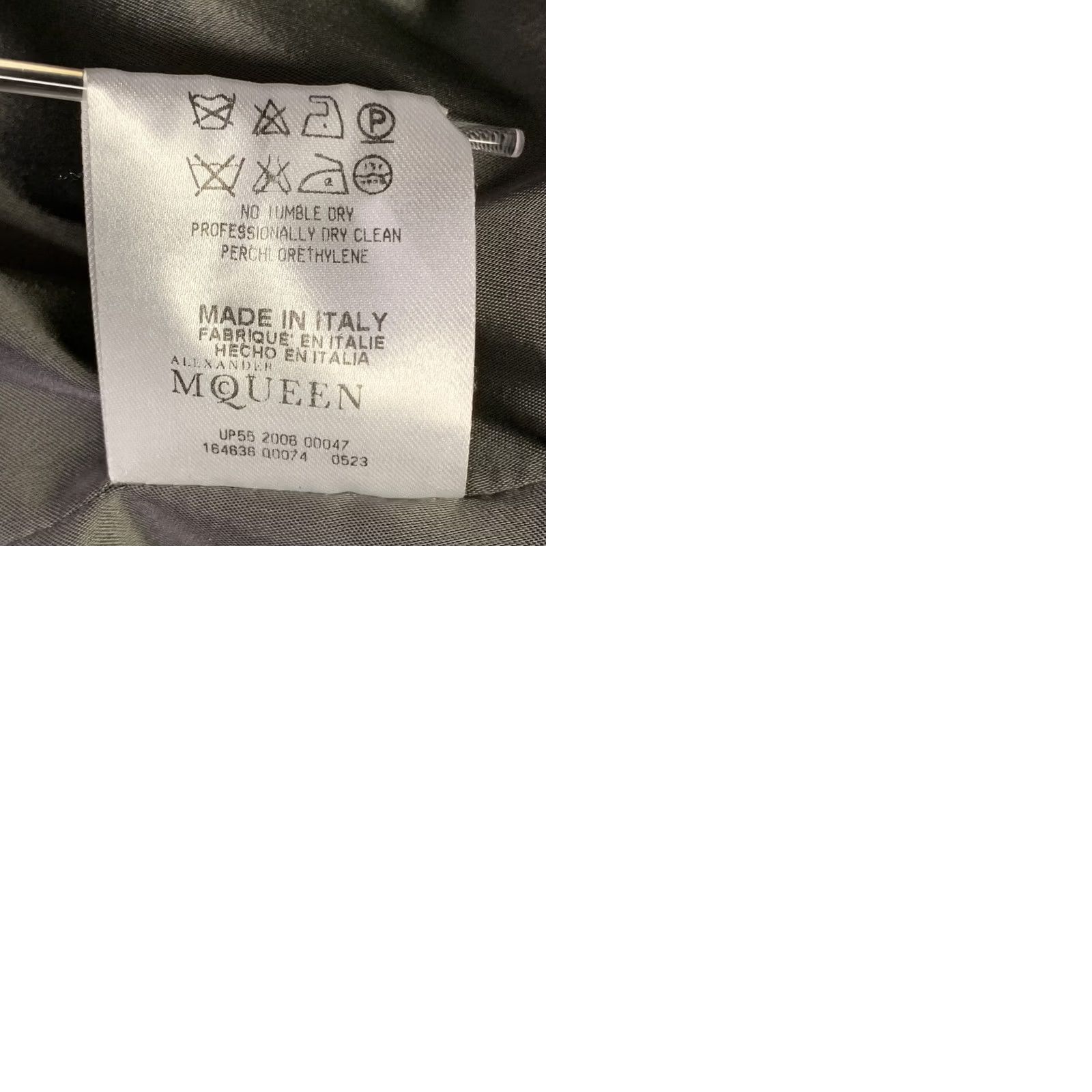 Alexander McQueen ALEXANDER MCQUEEN Size 4 Grey Black Wool Blend Boucle Single Breasted Jacket Women XS? Size S / US 4 / IT 40 - 9 Thumbnail