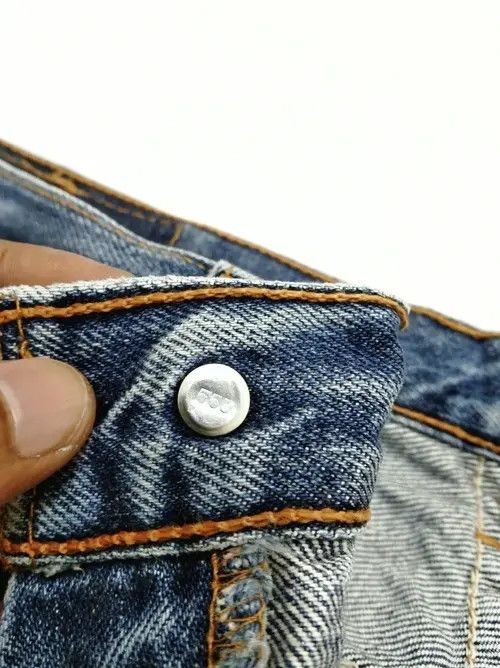 Levi's 90s Vintage Levi's 501 Made In USA Distressed Jeans 33x32 Size US 33 - 7 Thumbnail