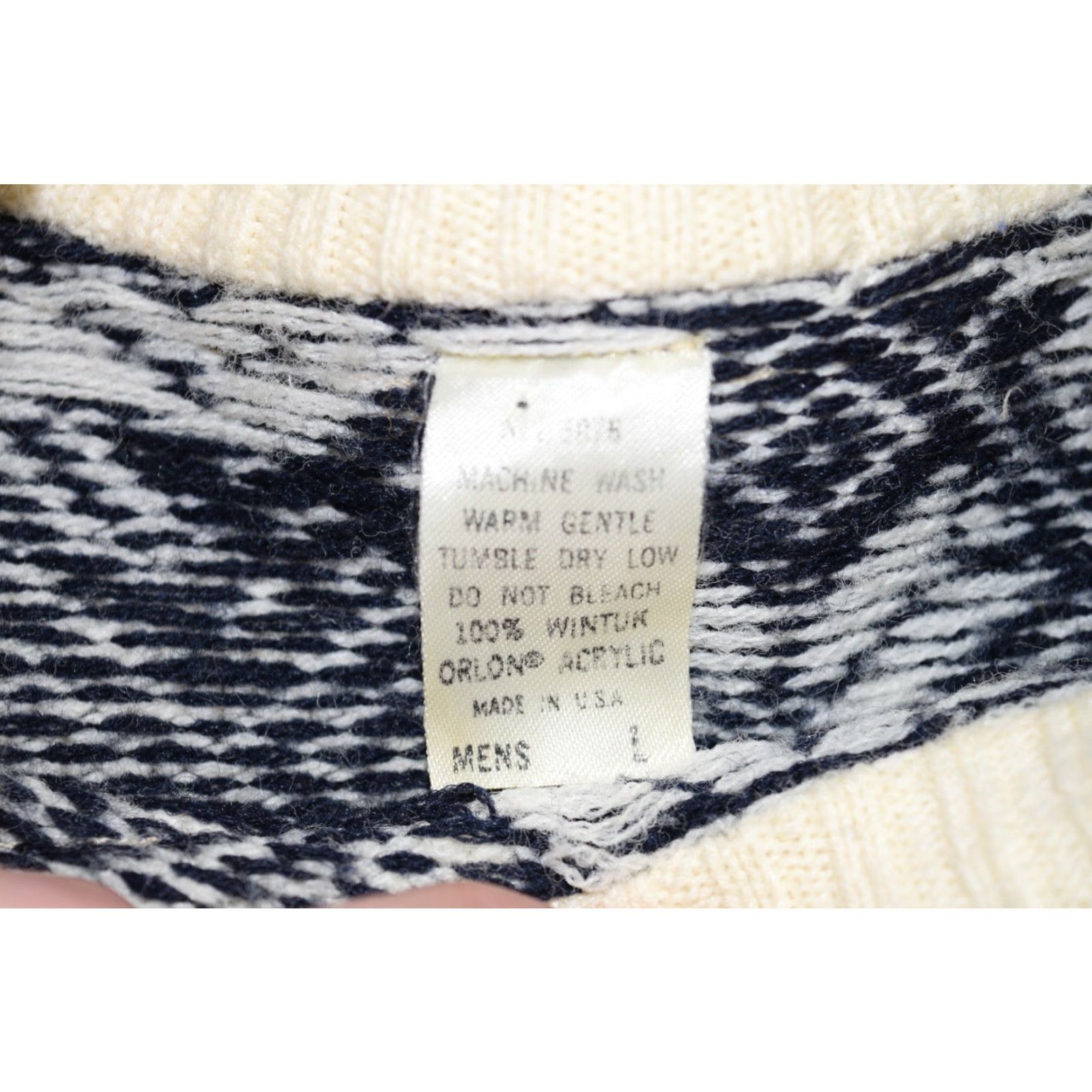 Vintage VINTAGE Falcon Sportswear Knit Shirt 60s Nordic Reindeer Orlon Unisex L White with Navy Accents Mens Size US L / EU 52-54 / 3 - 5 Thumbnail