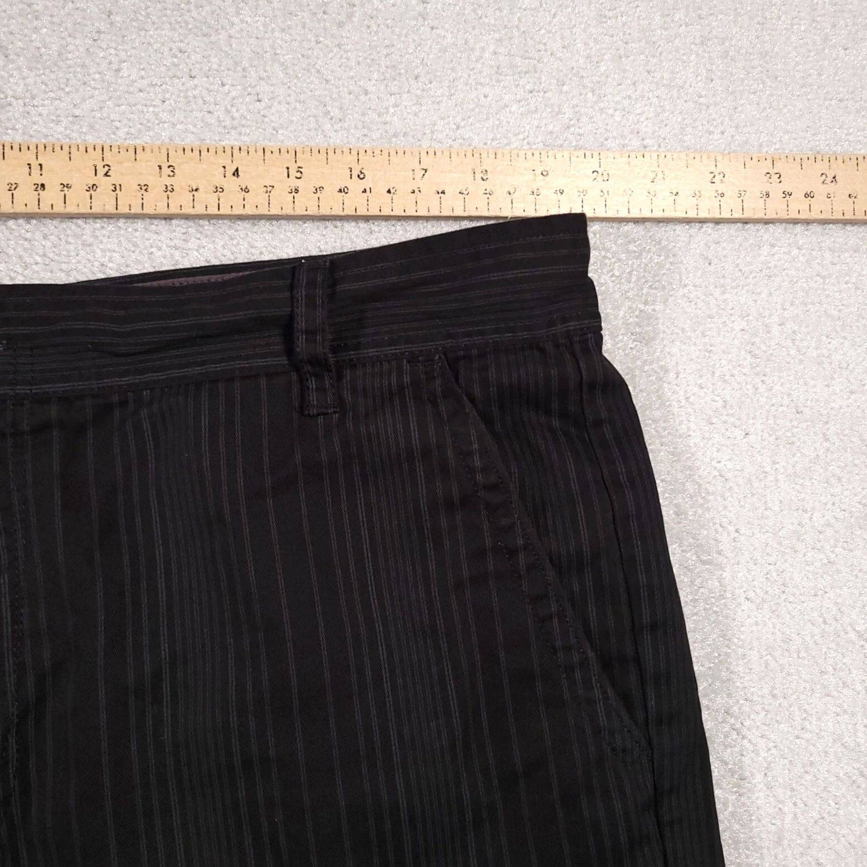 Ocean Pacific VINTAGE Ocean Pacific Shorts Mens 40 Black Striped Cotton Chino Surf Skater Y2K Mens Size US 40 / EU 56 - 6 Thumbnail