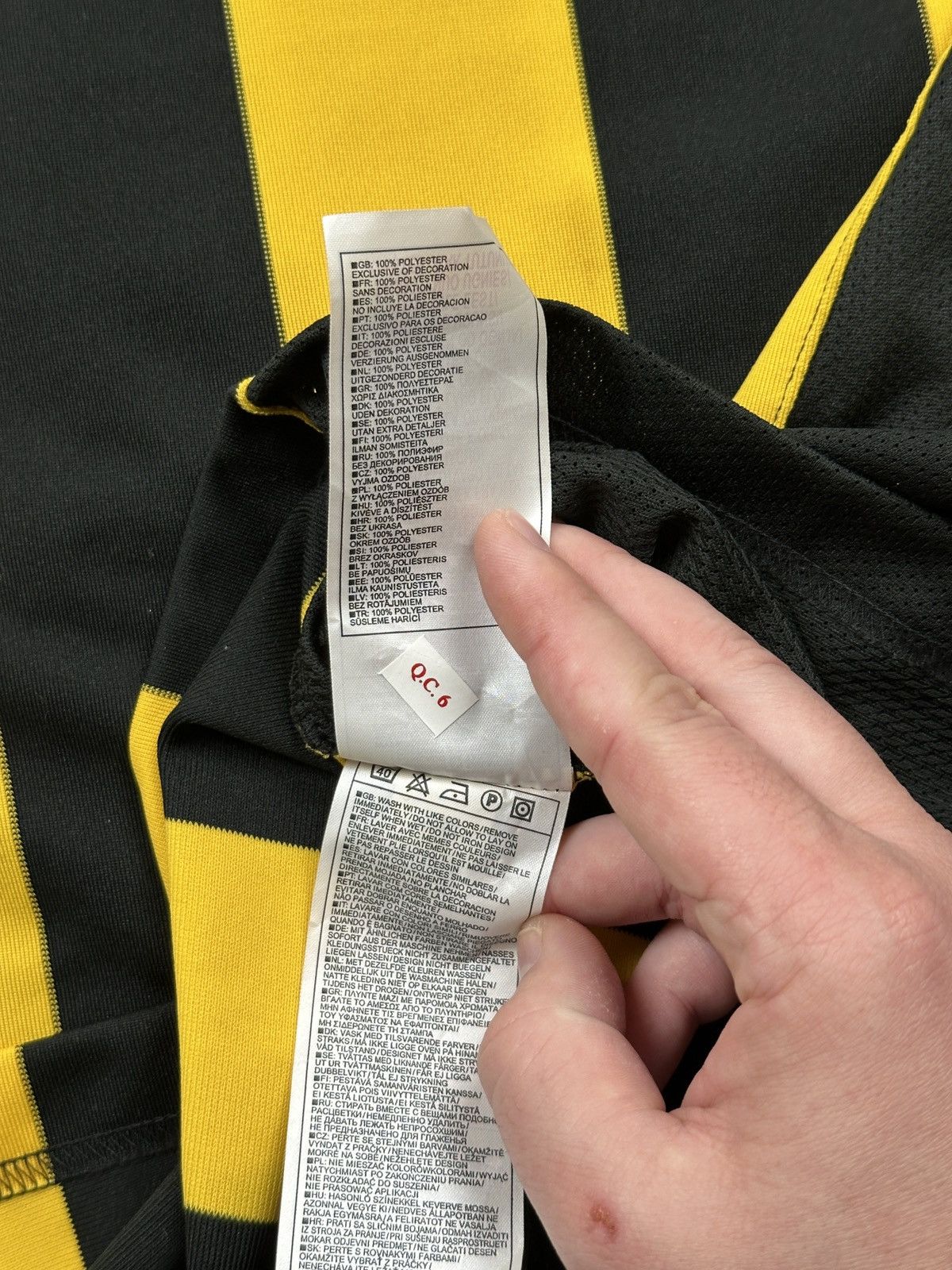 Nike Vintage Nike Striped Football Jersey Yellow Black XXL y2k Size US XXL / EU 58 / 5 - 9 Thumbnail