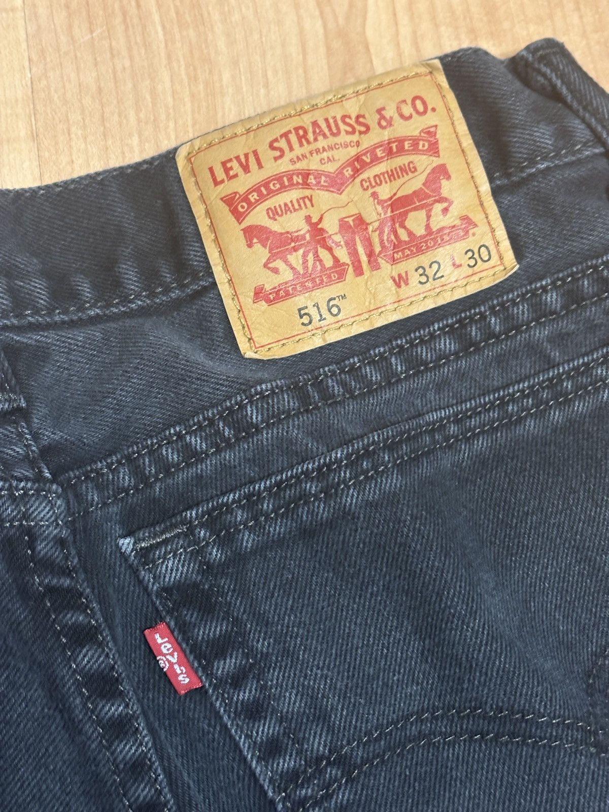 Levi's Levi’s 516 Black Jeans Size US 32 / EU 48 - 2 Thumbnail