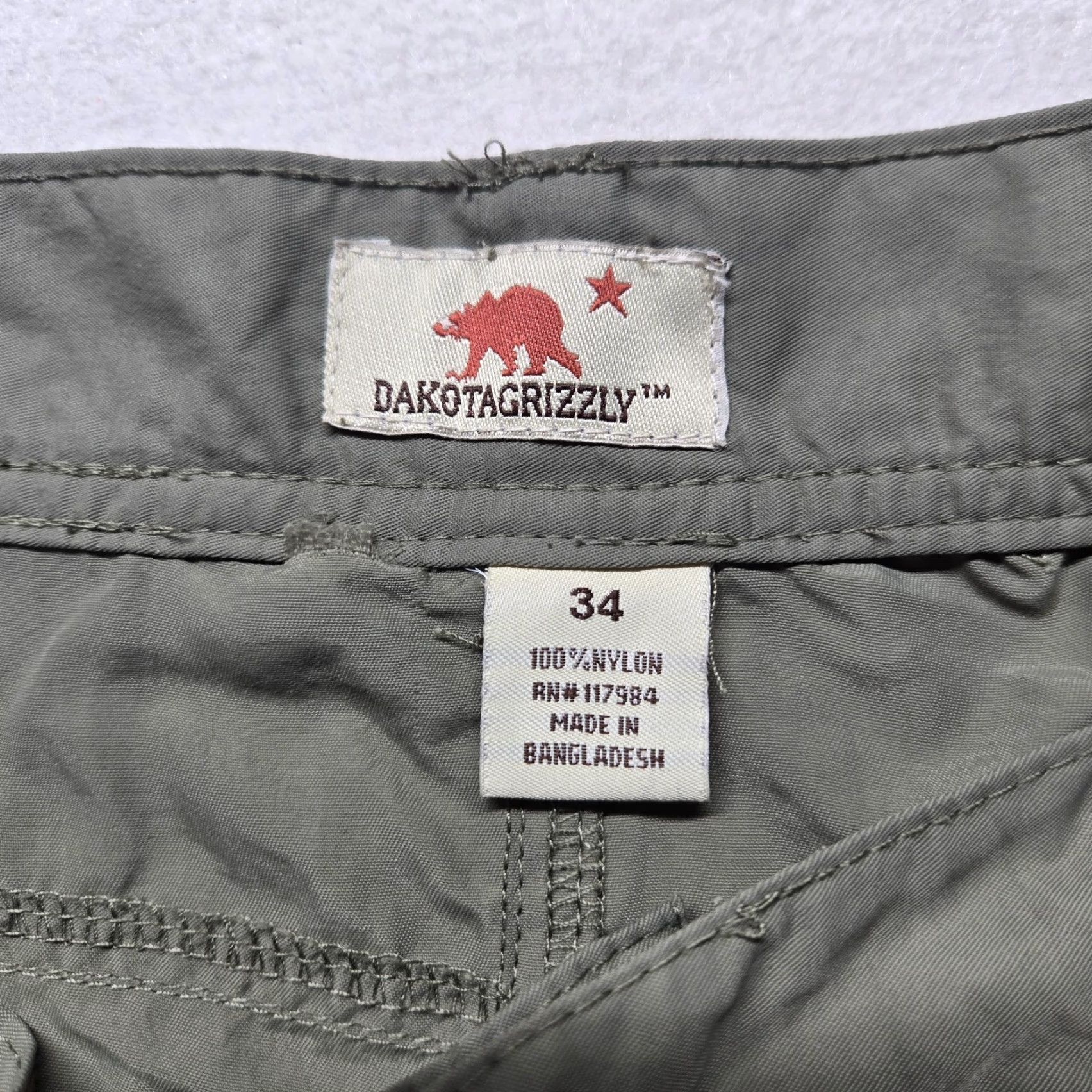 Vintage Dakota Grizzly Cargo Walking Shorts Mens 34 Gray 6-pockets Relaxed Fit Hiking Outdoor Size US 34 / EU 50 - 2 Thumbnail