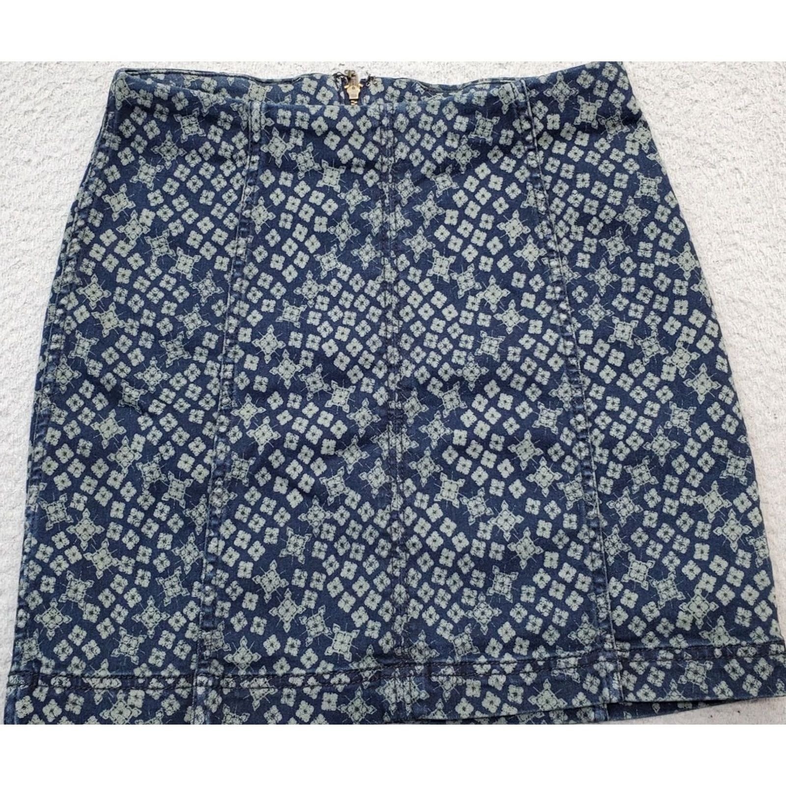 Free People Free People A-Line Skirt Womens Size 6 Multicolor Geometric Print Denim Back Zip Size 28" / US 6 / IT 42 - 2 Thumbnail