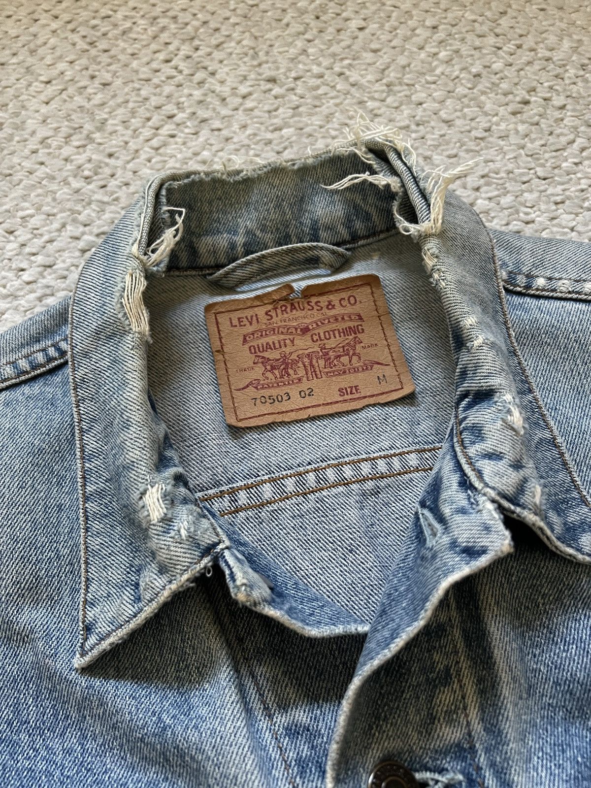 Levi's Vintage Distressed Denim Jacket Size US M / EU 48-50 / 2 - 3 Thumbnail
