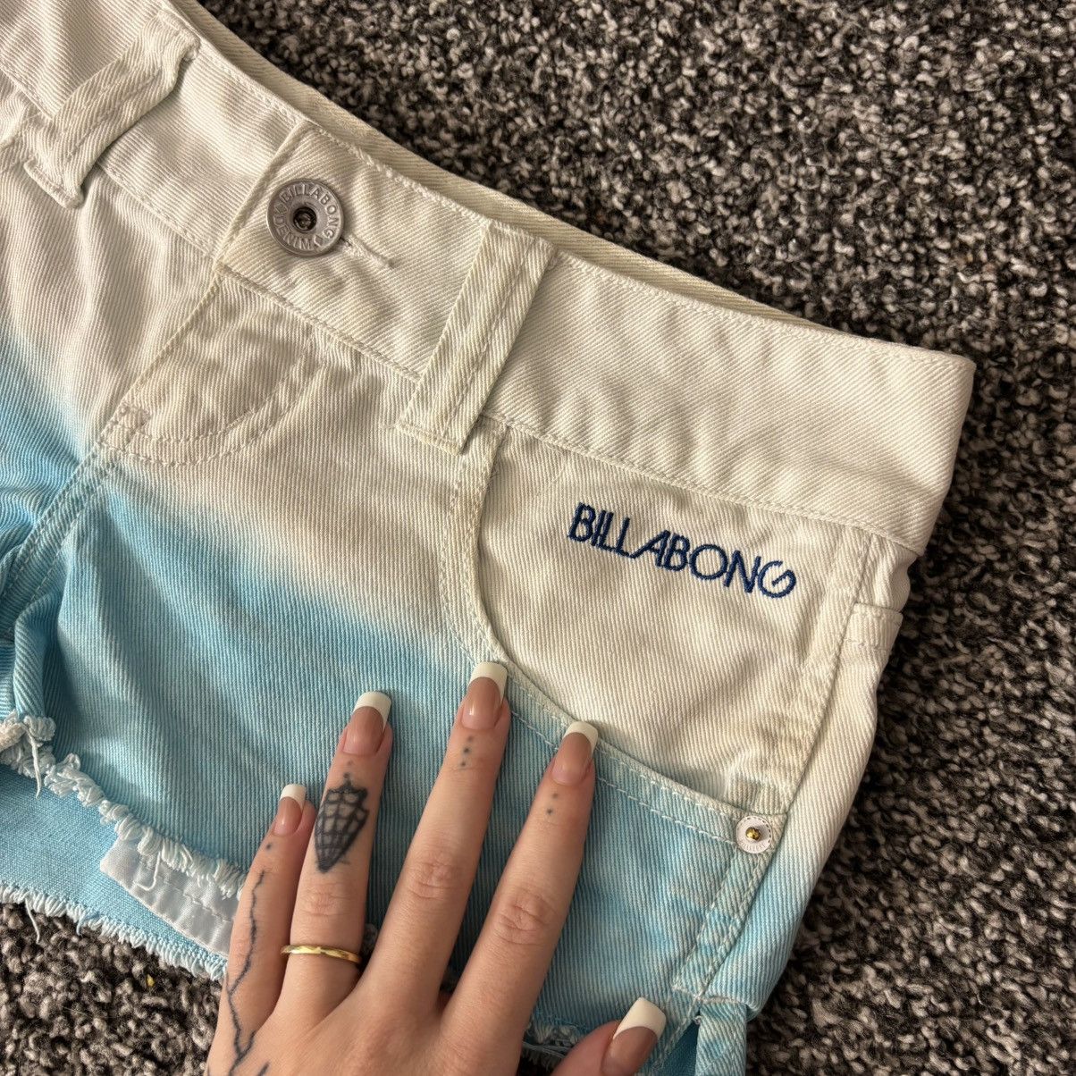 Billabong Vintage Mini Shorts Billabong Size 30" / US 8 / IT 44 - 7 Thumbnail