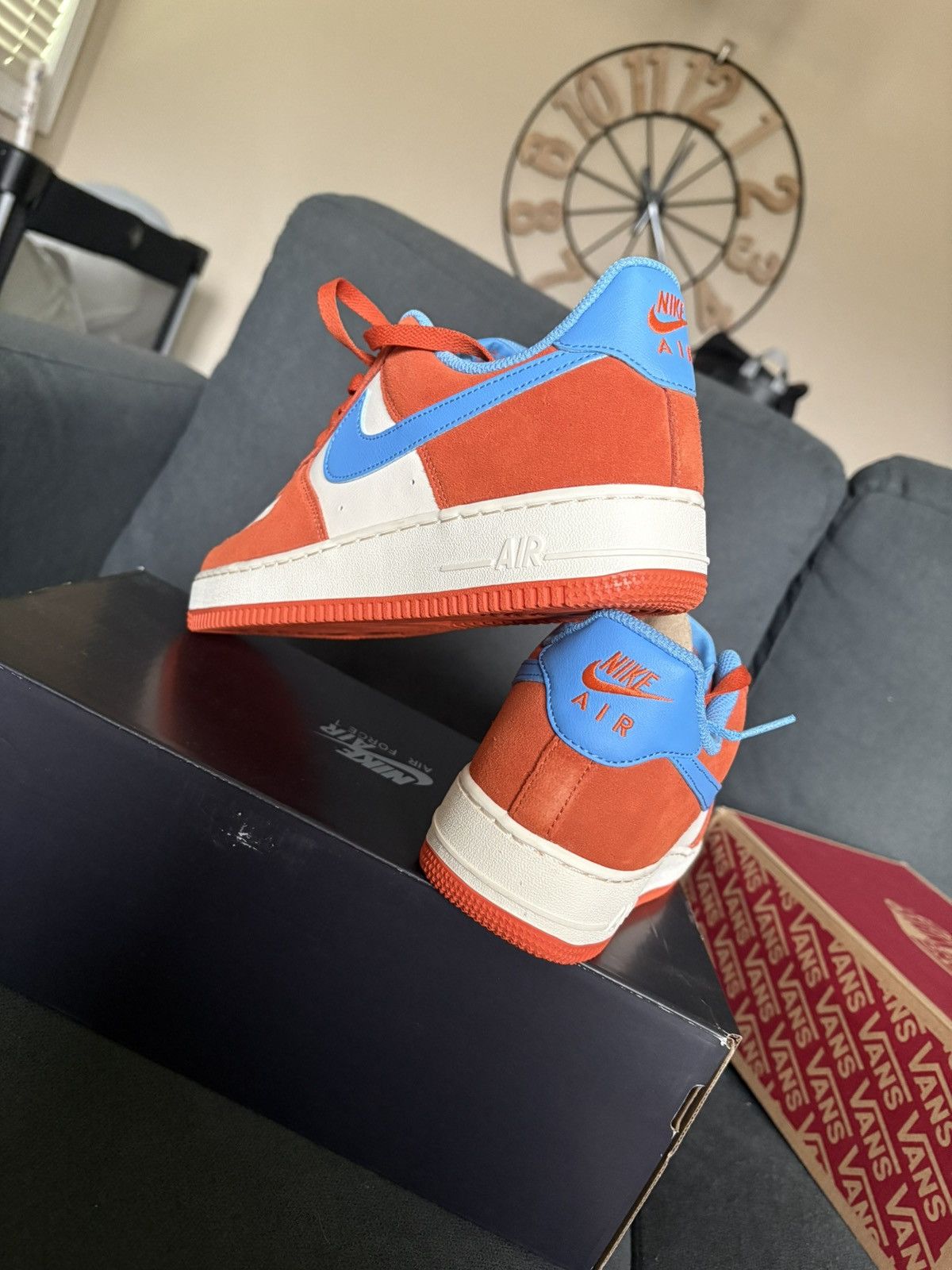Nike Nike Air Force 1 '07 LV8 "Safety Orange University Blue" Size US 8 / EU 41 - 6 Thumbnail