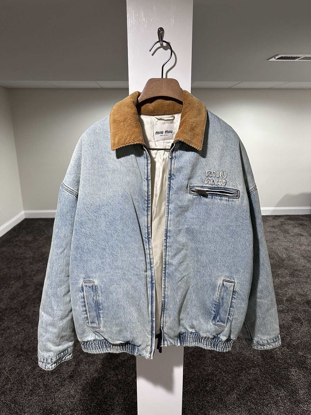 Miu Miu Miu Miu FW24 Corduroy Collar Light Wash Denim Jacket Size US L / EU 52-54 / 3 - 21 Thumbnail
