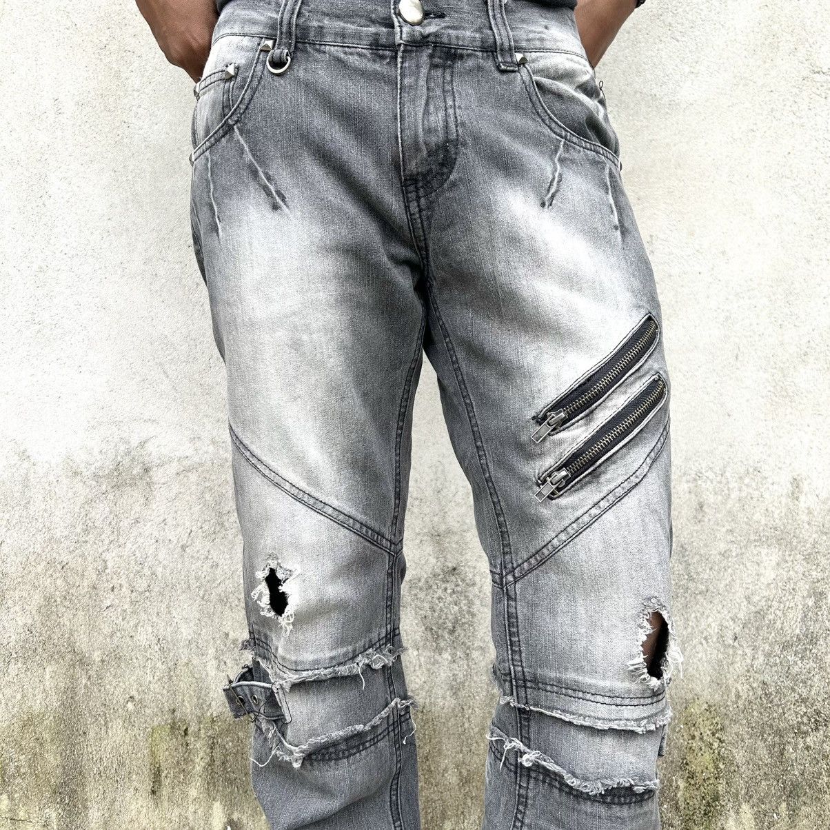 Japanese Brand Black Baccara Multizipper Distressed Bondage Flare Jeans Size US 30 / EU 46 - 7 Thumbnail