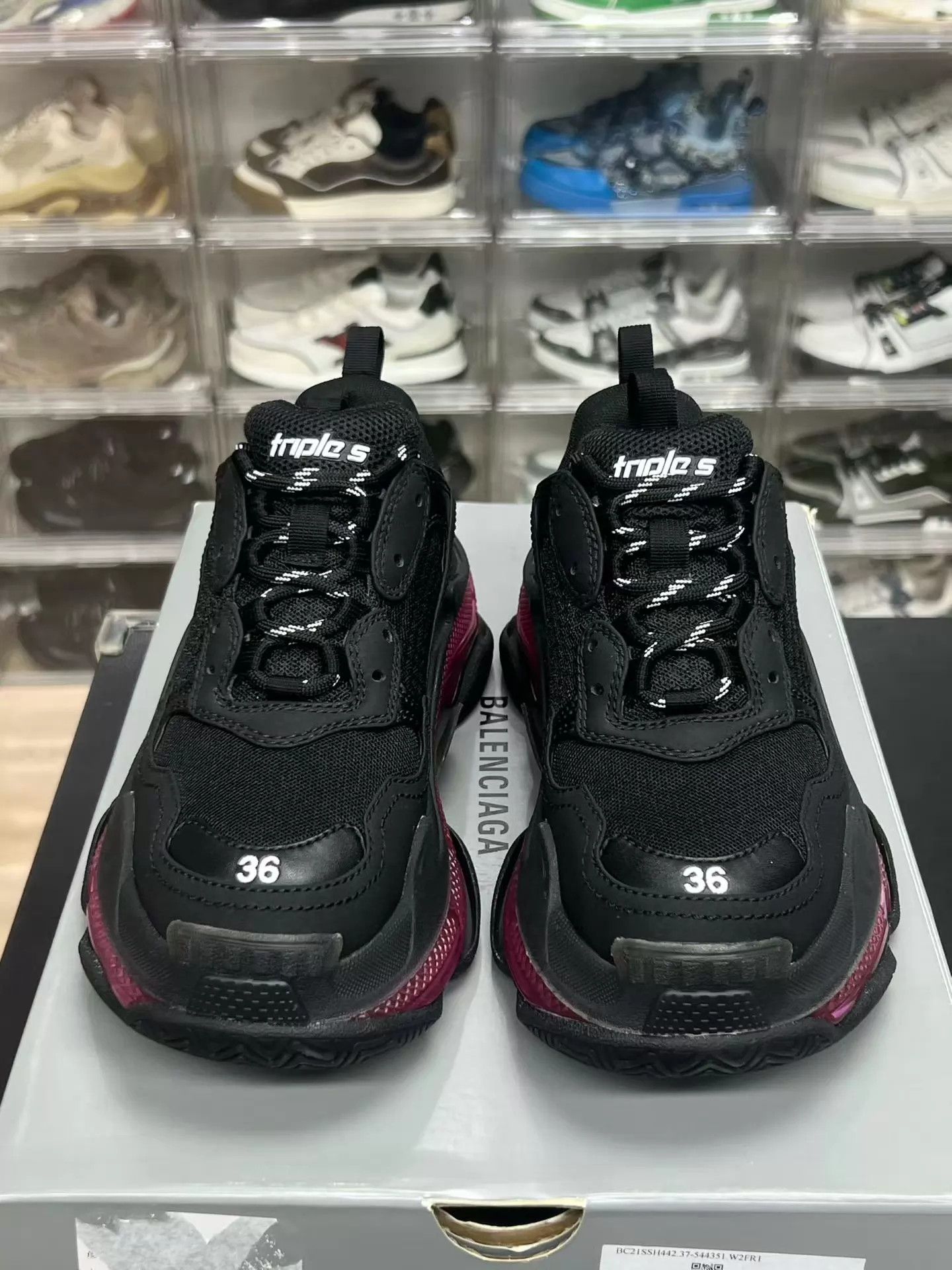Balenciaga Balenciaga Triple S Women's Black & Pink 36 Size US 5.5 / IT 35.5 - 2 Thumbnail