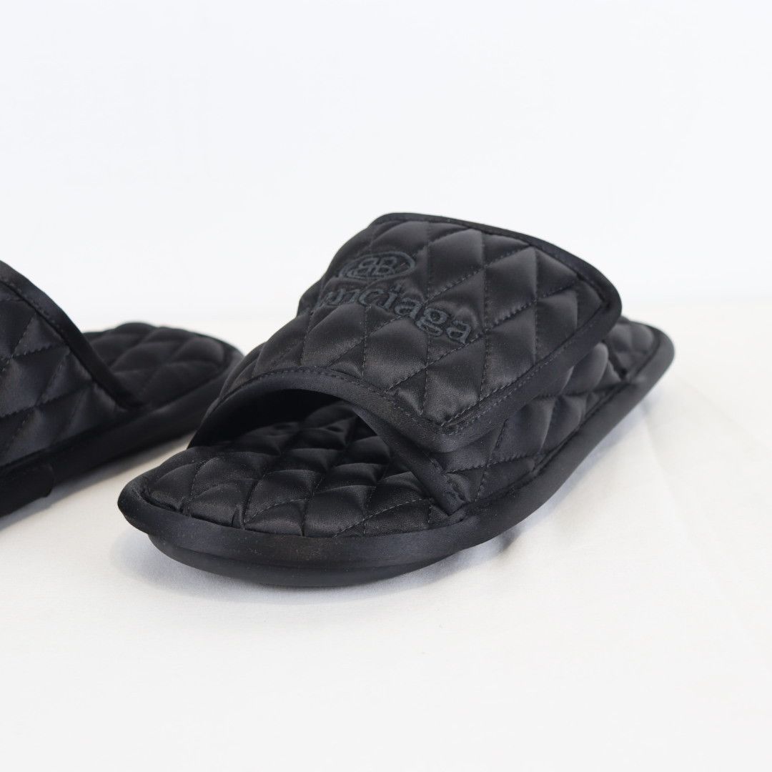 Balenciaga o1rshd1 Quilted Satin Hotel Artw Home Slide in Black Size US 6 / EU 39 - 3 Thumbnail