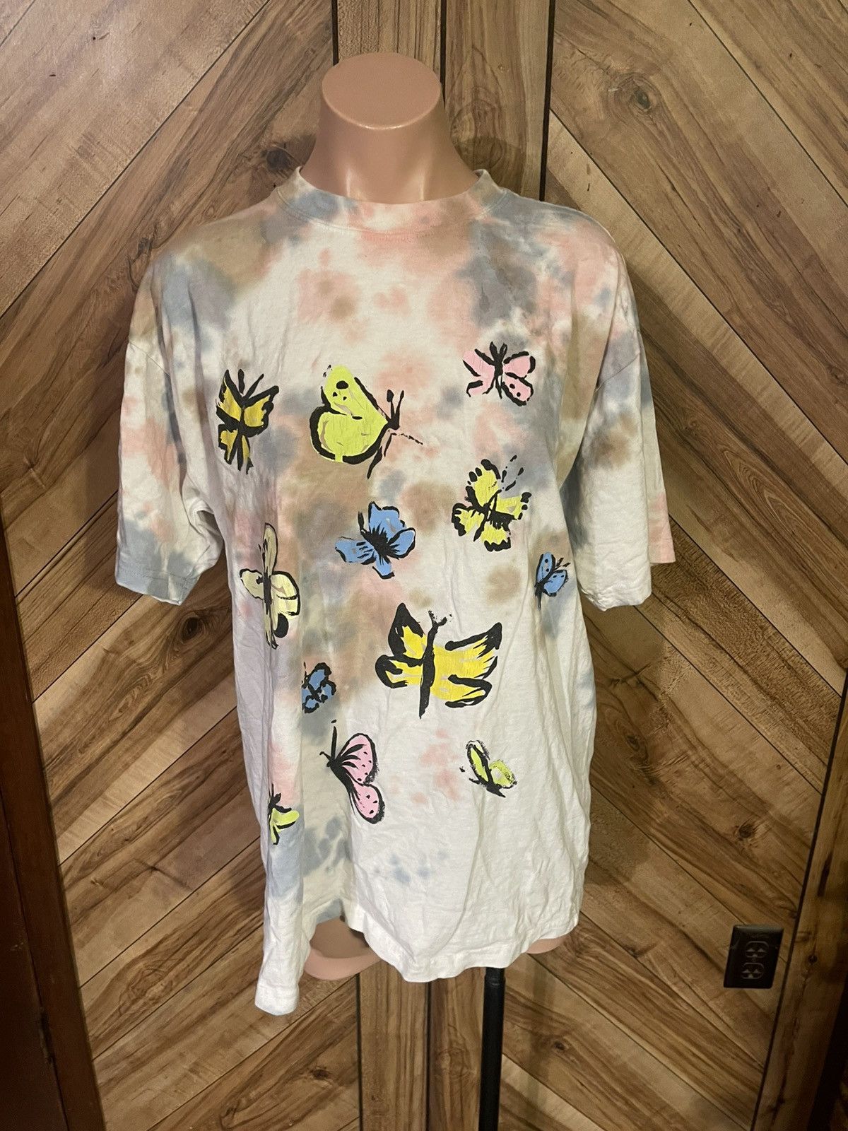 Obey Obey Men’s Medium Tie Dyed Butterfly T-Shirt Size US M / EU 48-50 / 2 - 2 Thumbnail