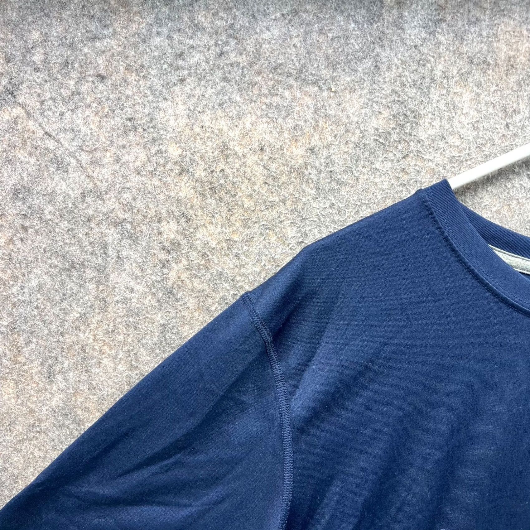 Nike VINTAGE Nike Shirt Mens Large Blue Crewneck Dri-Fit Athletic Jersey Running Crewneck Clothing Nike Dri-FIT Logo All Seasons Mens Vintage Body Size US L / EU 52-54 / 3 - 7 Thumbnail