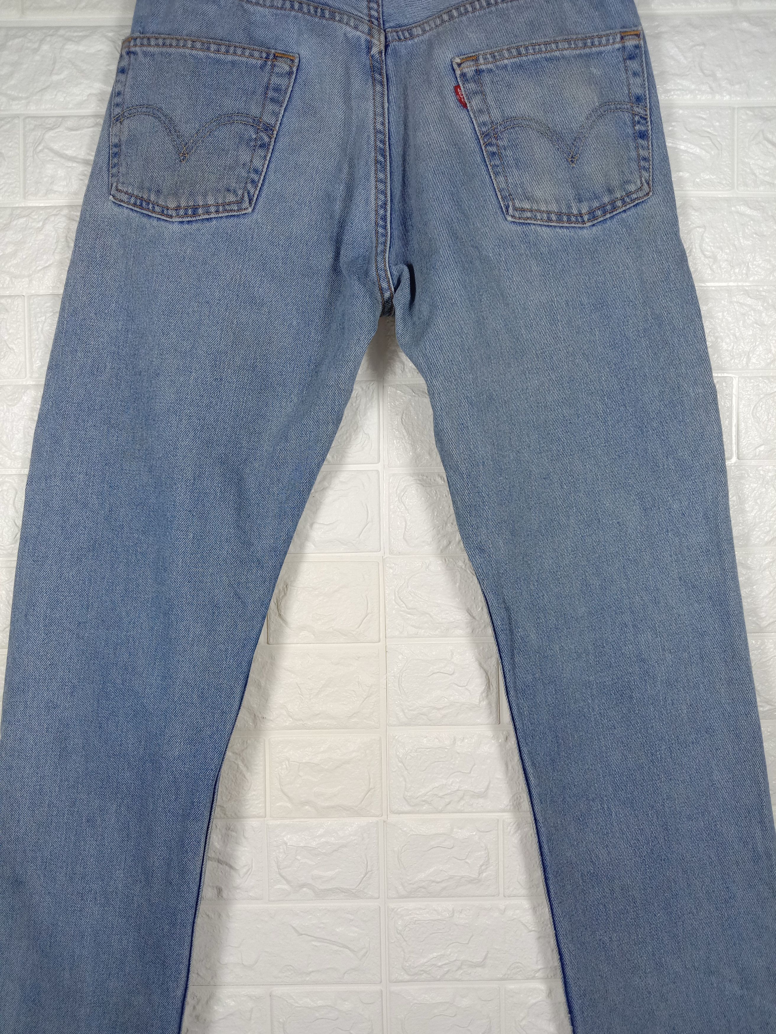 Levi's Vintage Levi's 505 Jeans Light Wash Regular Fit Denim Size US 29 - 7 Thumbnail