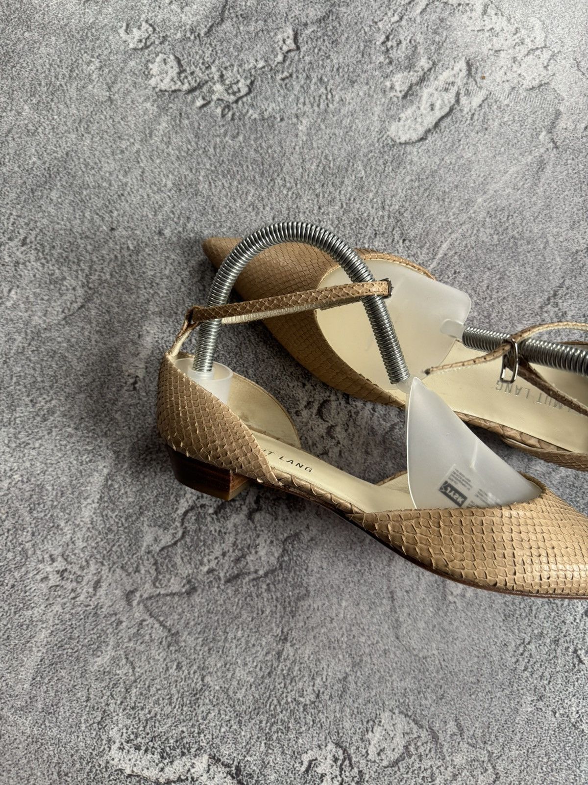 Helmut Lang Helmut Lang 35.5 textured leather pointed toe heels 👠- tan Size US 5.5 / IT 35.5 - 2 Thumbnail