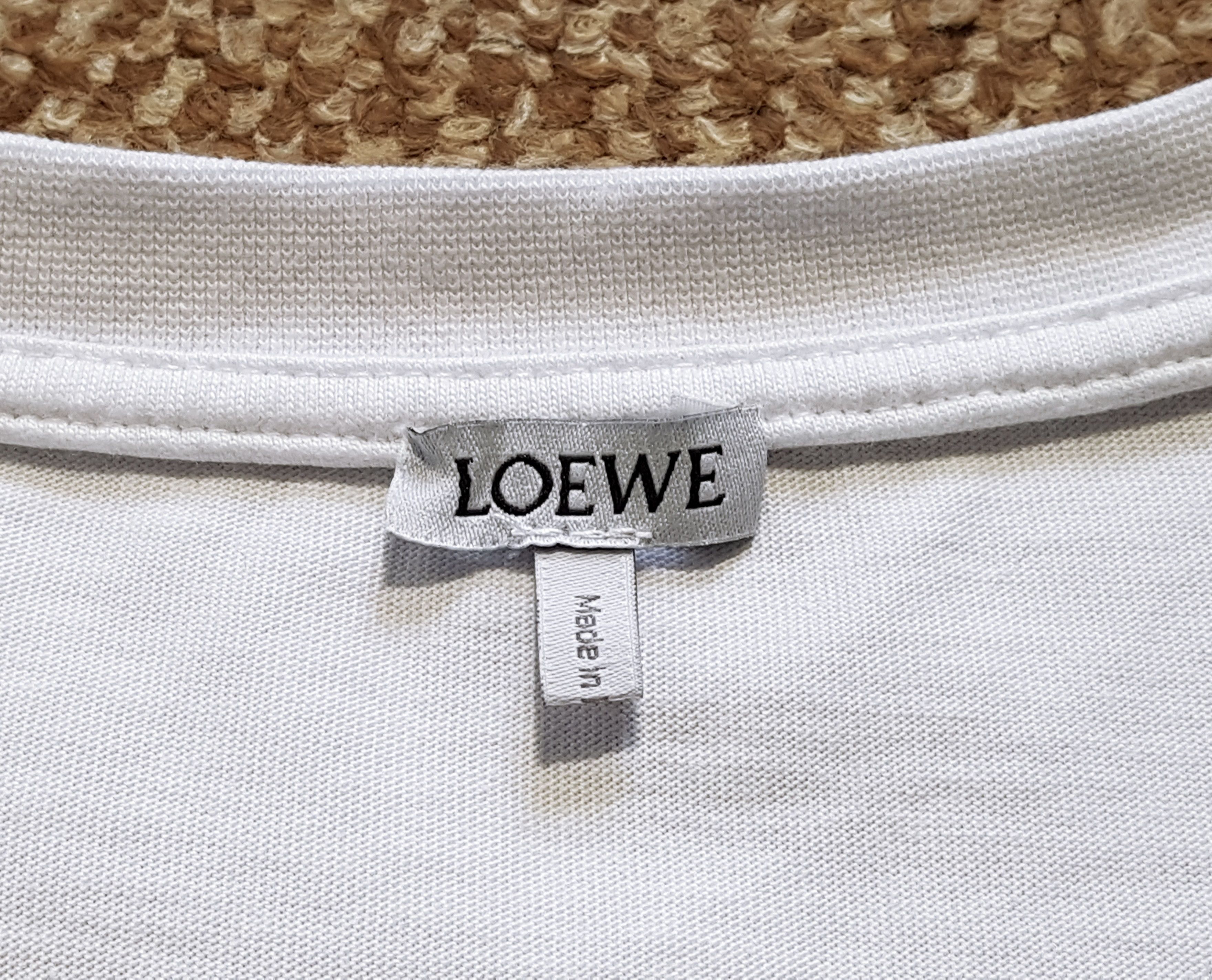 Loewe Loewe Anagram Logo T Shirt White sz L Size US L / EU 52-54 / 3 - 7 Thumbnail