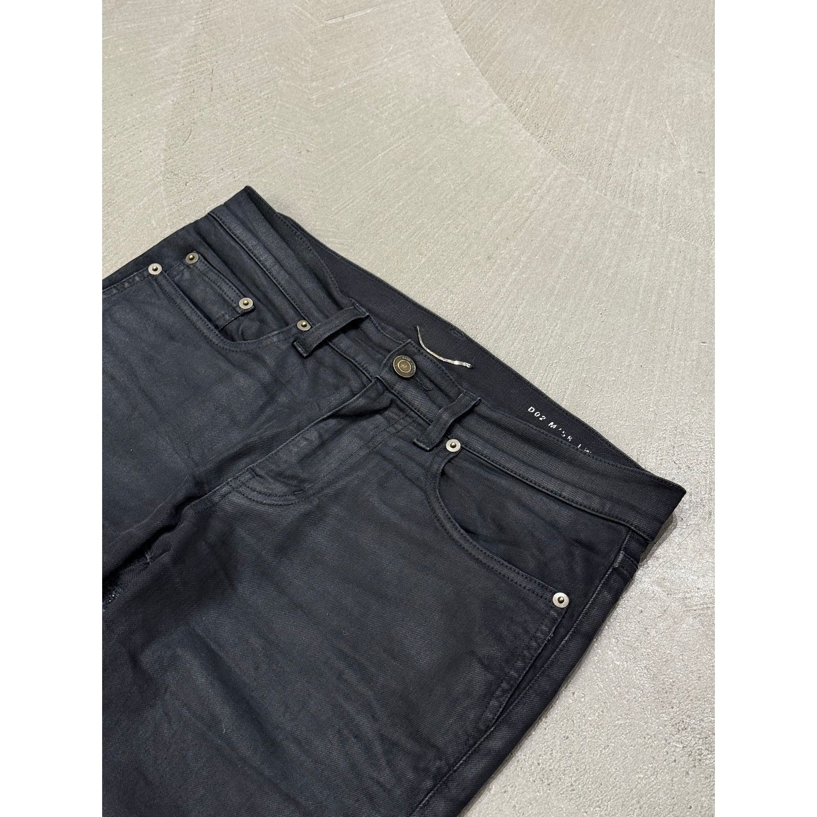 Saint Laurent Paris 2016 Saint Laurent by Hedi Slimane coated jeans Size US 29 - 3 Thumbnail