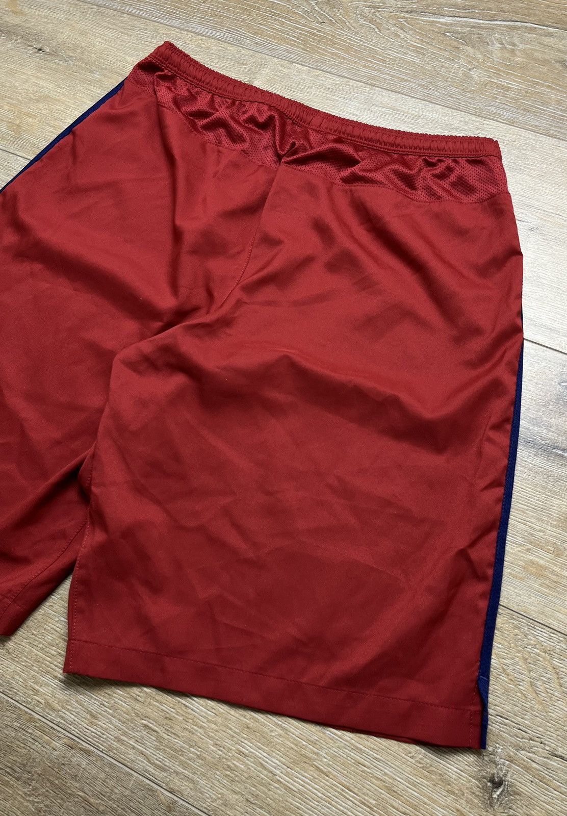 Nike VINTAGE NIKE BARCELONA SHORTS Size US 32 / EU 48 - 9 Thumbnail