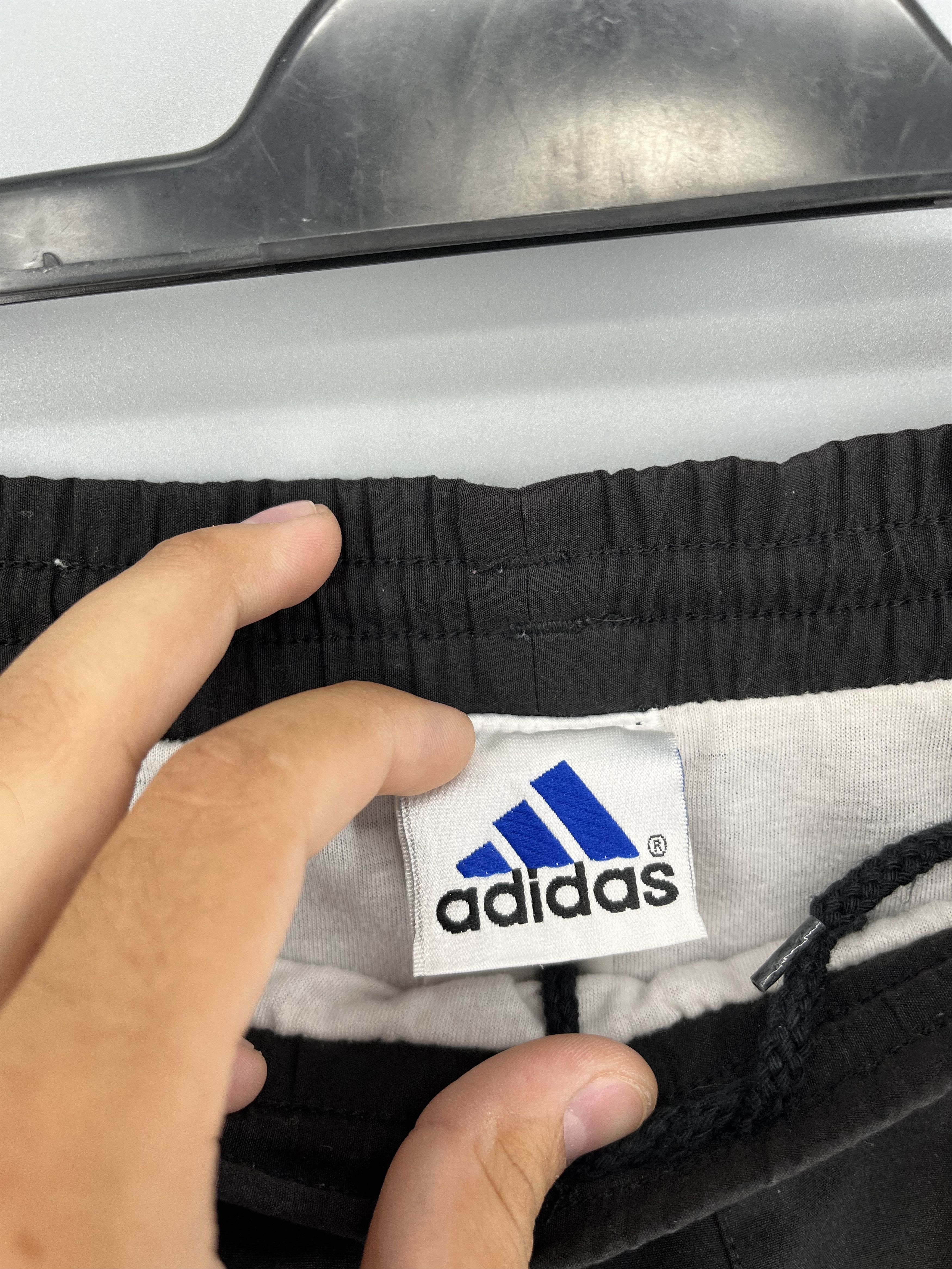 Adidas 90s Vintage Adidas Black Nylon Mini Logo Shorts Travis Style Size US 34 / EU 50 - 7 Thumbnail
